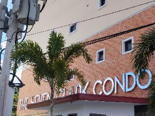 THE SEVEN CLARK CONDO 3*
