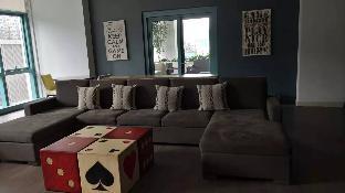 One Uptown Residence 0*