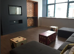 One Uptown Residence 0*