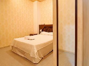 RedDoorz Premium @ Regency Sunset Hotel 1*