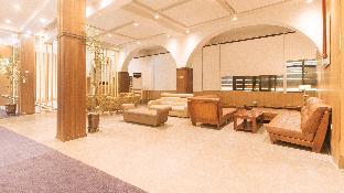 RedDoorz Premium @ Regency Sunset Hotel 1*