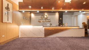 RedDoorz Premium @ Regency Sunset Hotel 1*
