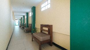 RedDoorz @ Ranchotel Alabang 2*