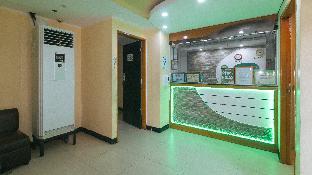 RedDoorz @ Ranchotel Alabang 2*