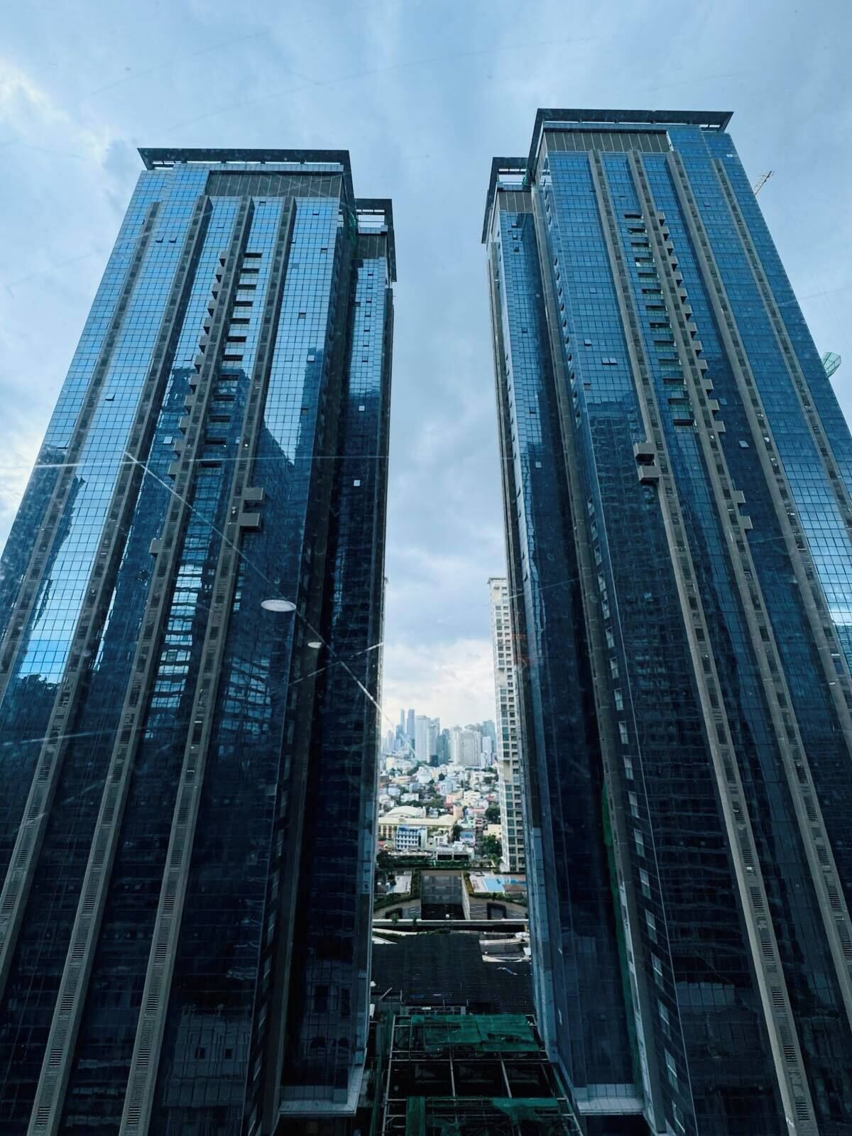 Andi and Frances' Place at BGC 3*