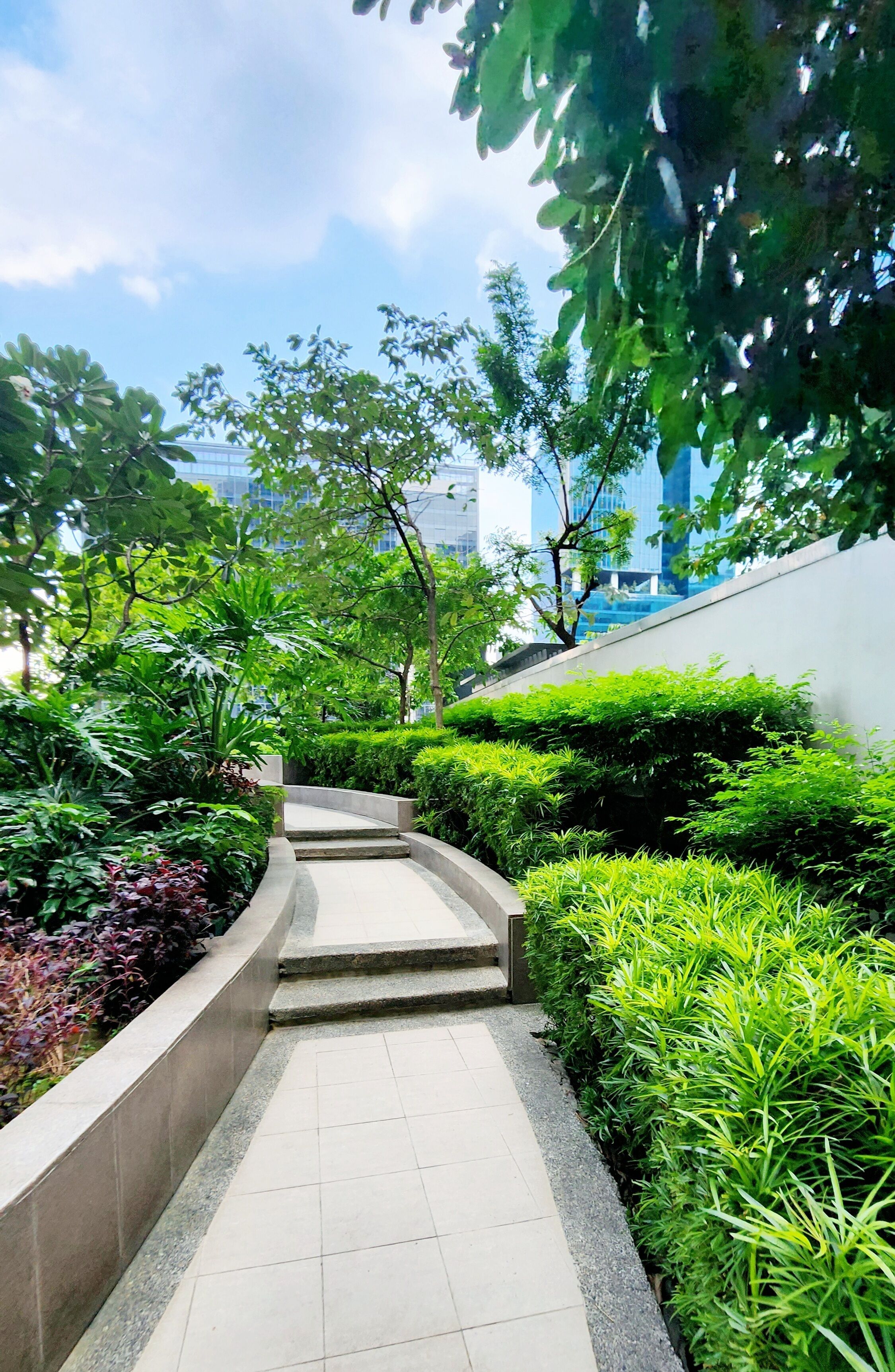 Andi and Frances' Place at BGC 3*
