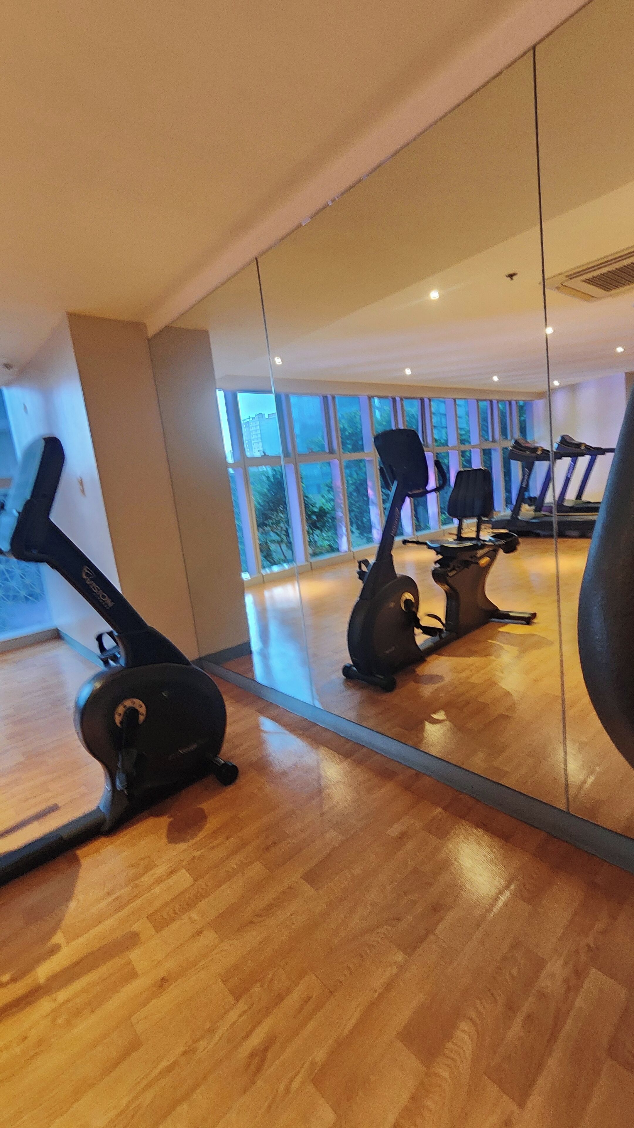 Andi and Frances' Place at BGC 3*