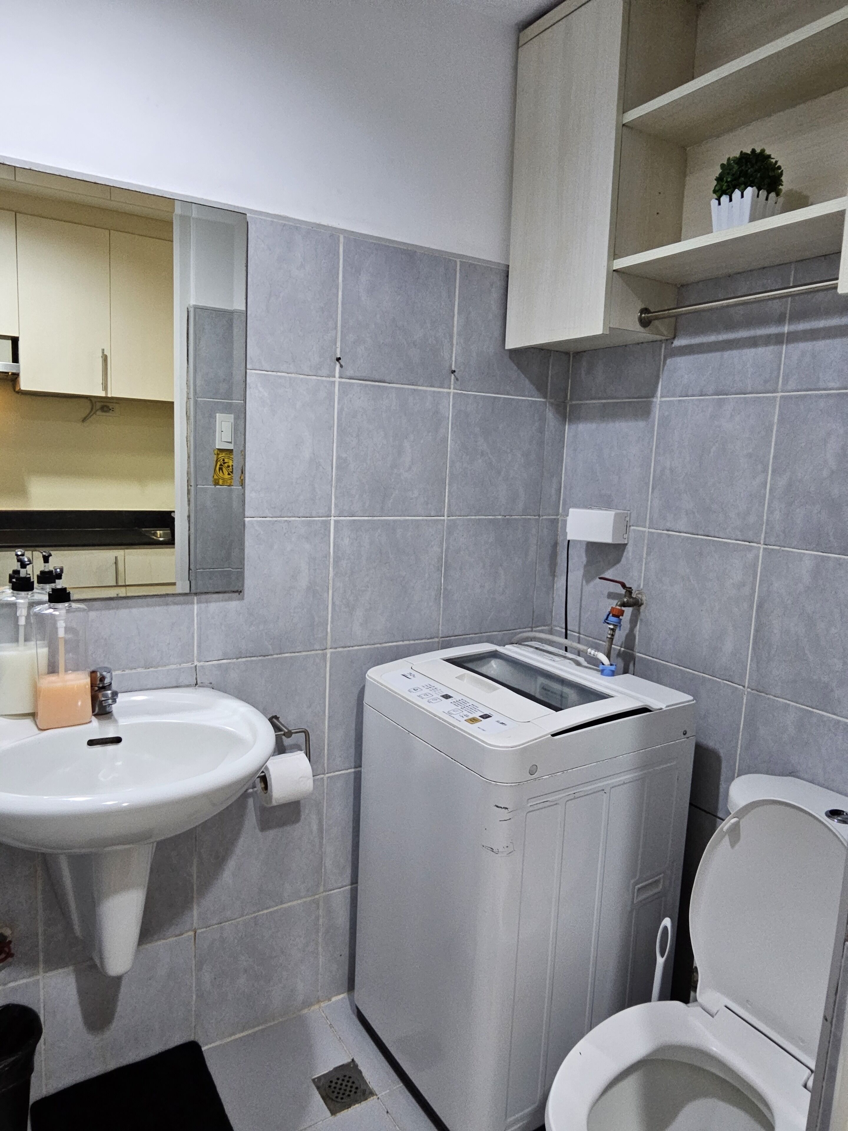 Sea Residences - Condo R Us 3*