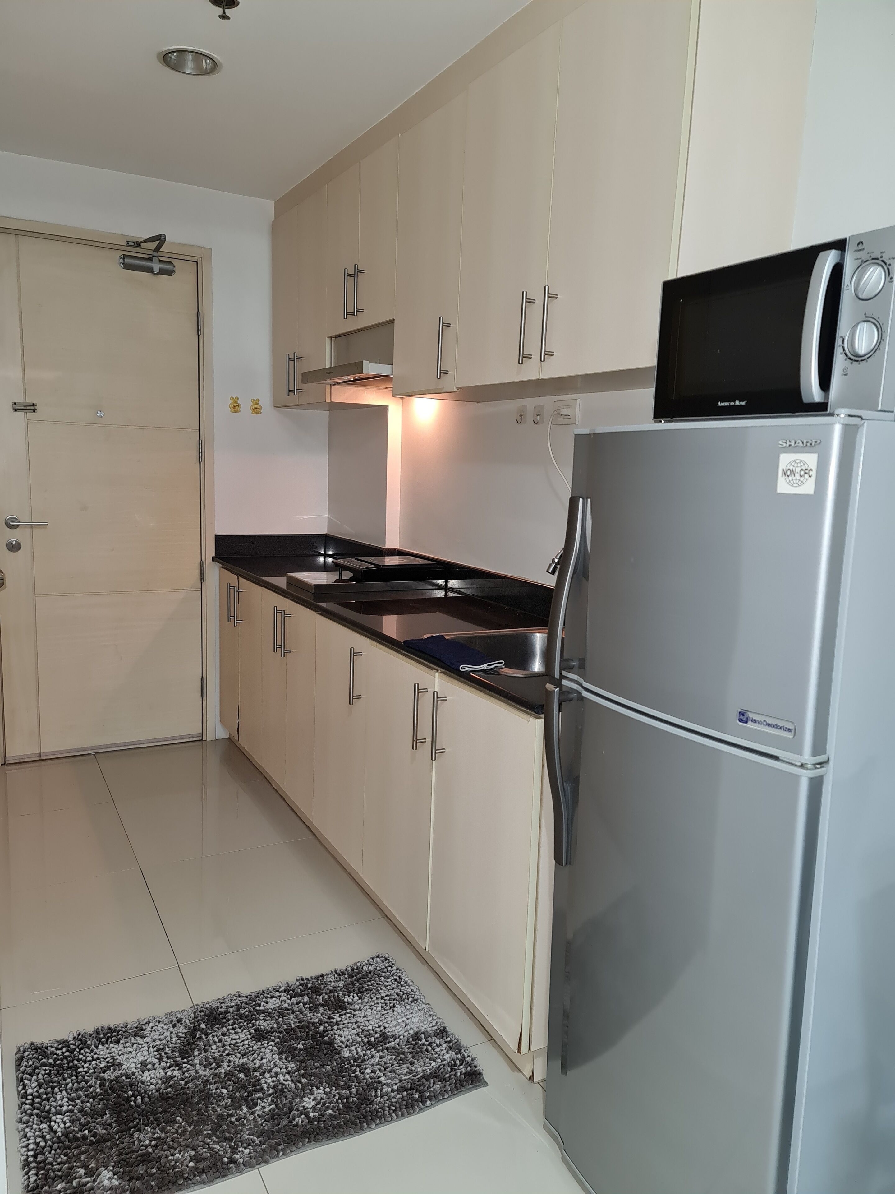 Sea Residences - Condo R Us 3*