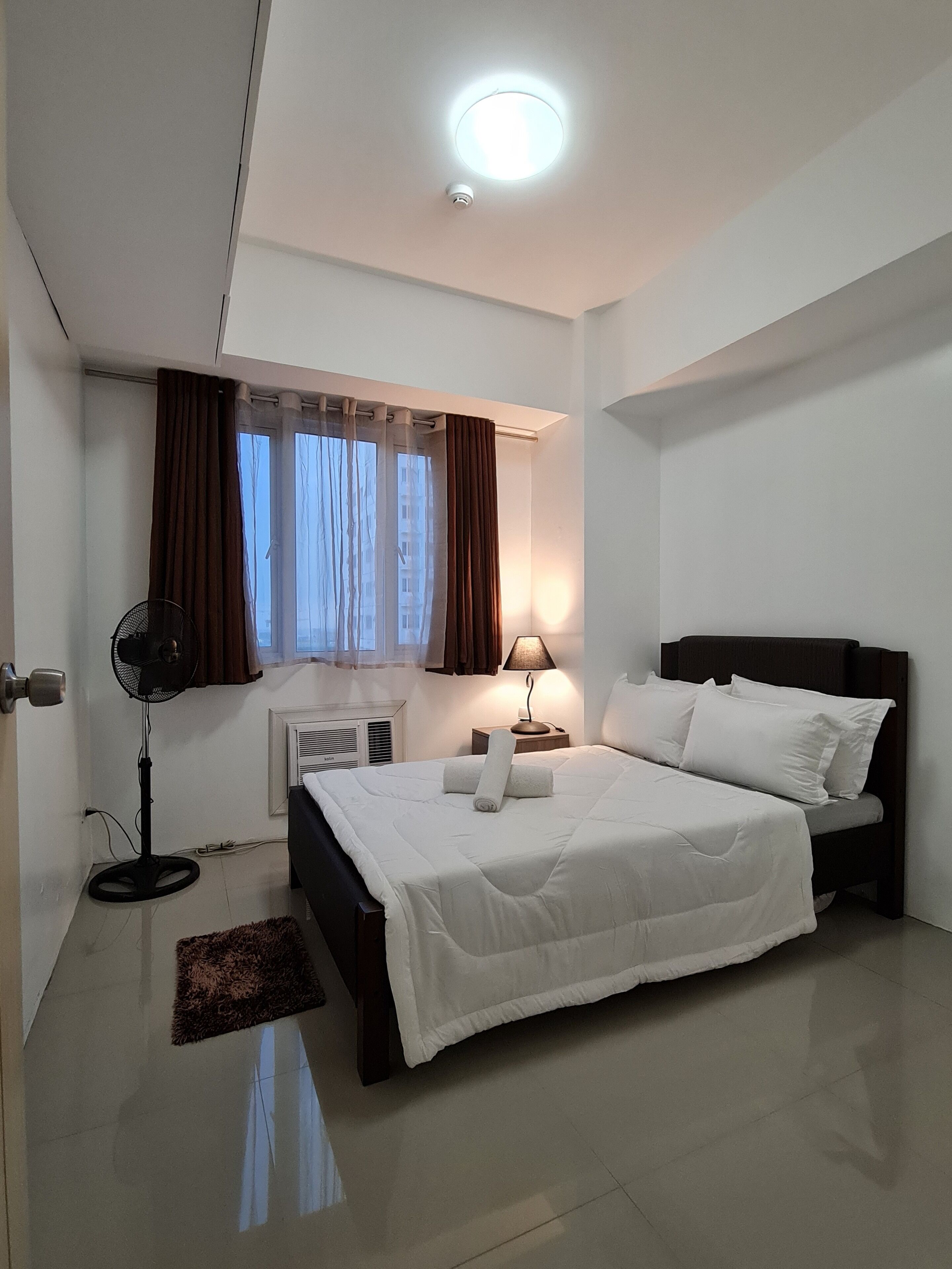 Sea Residences - Condo R Us 3*