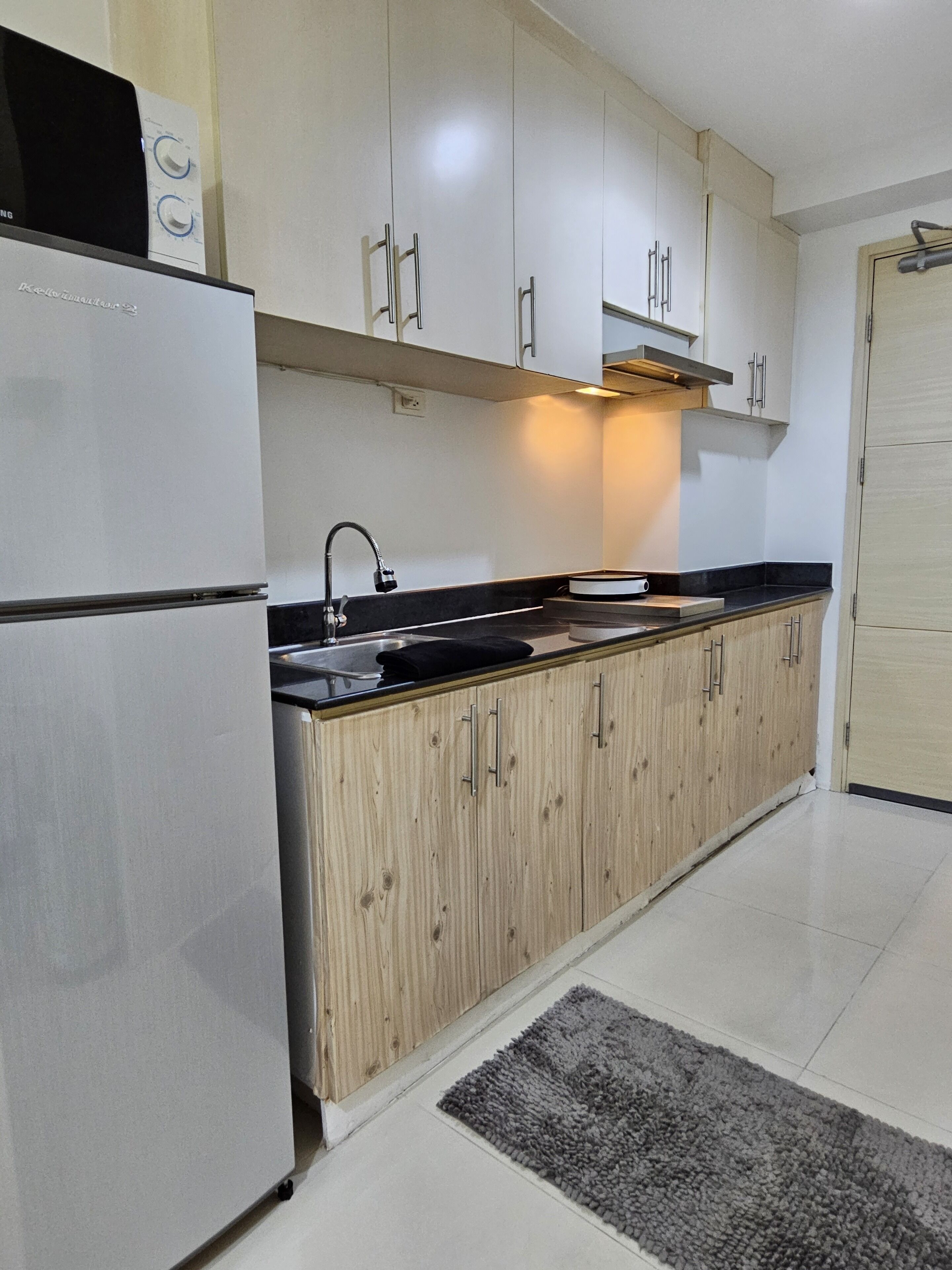 Sea Residences - Condo R Us 3*
