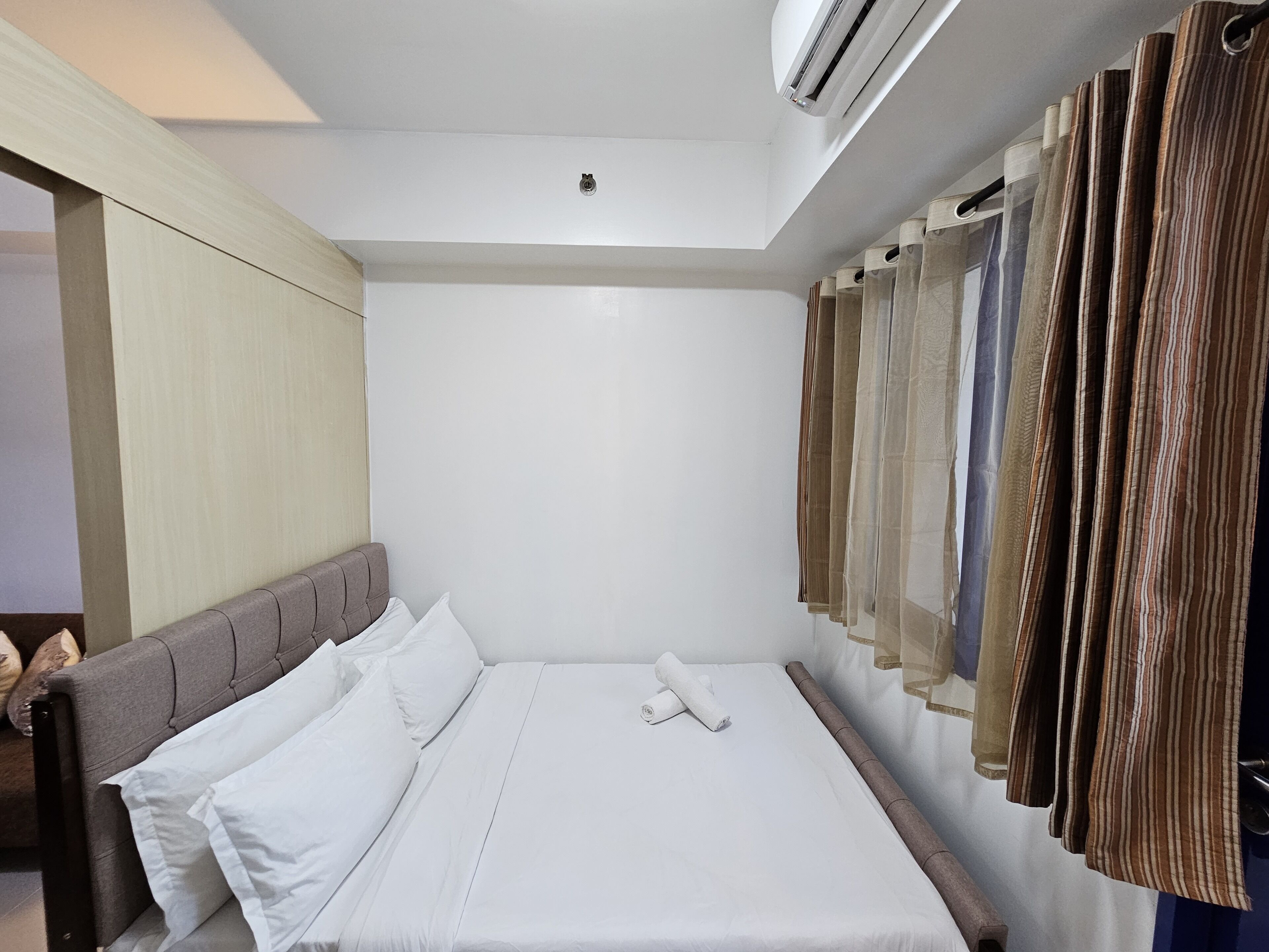 Sea Residences - Condo R Us 3*