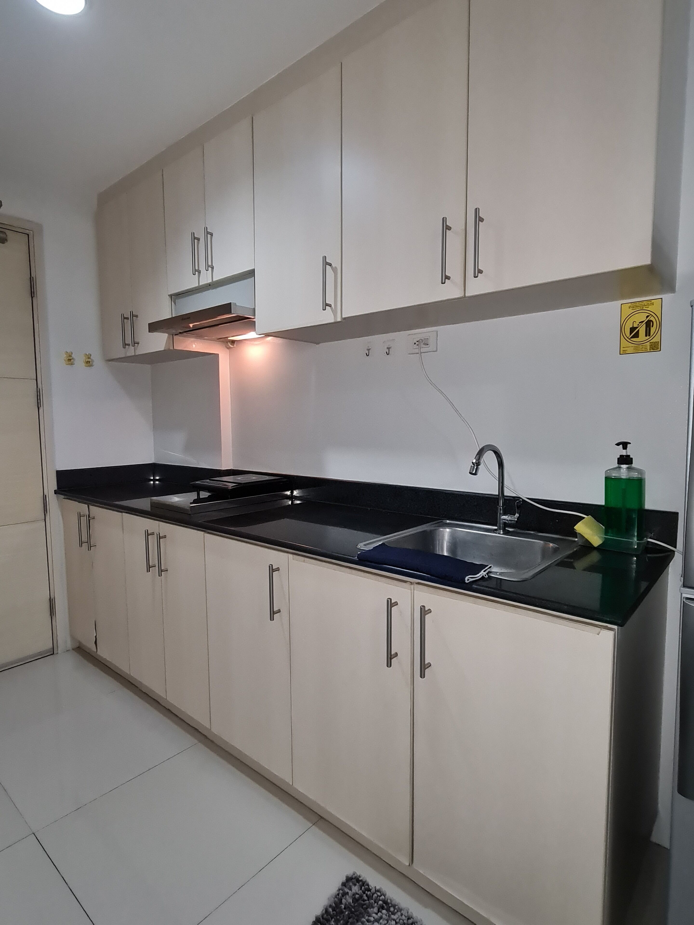 Sea Residences - Condo R Us 3*