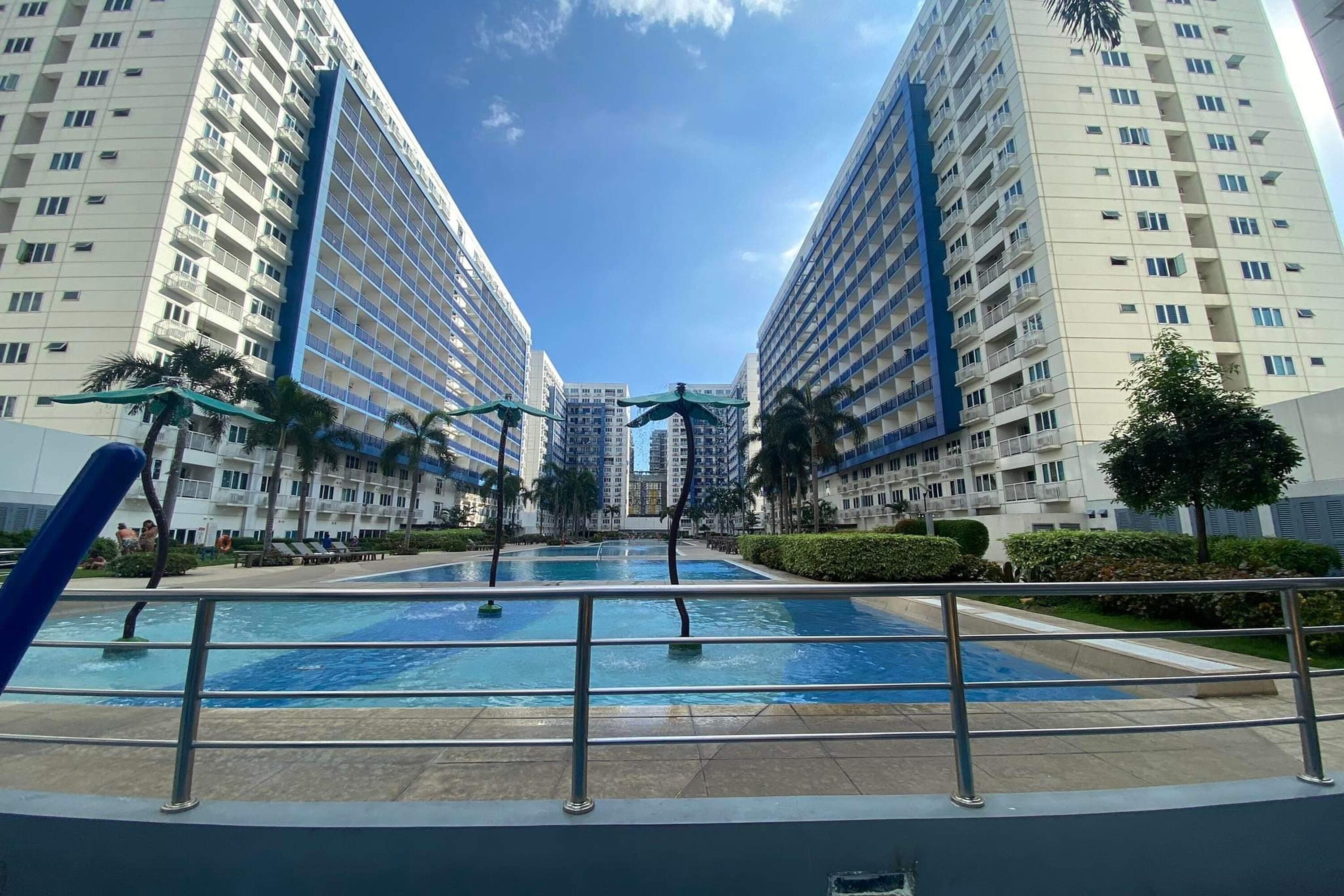 Madison Place At Sea Residences 0*