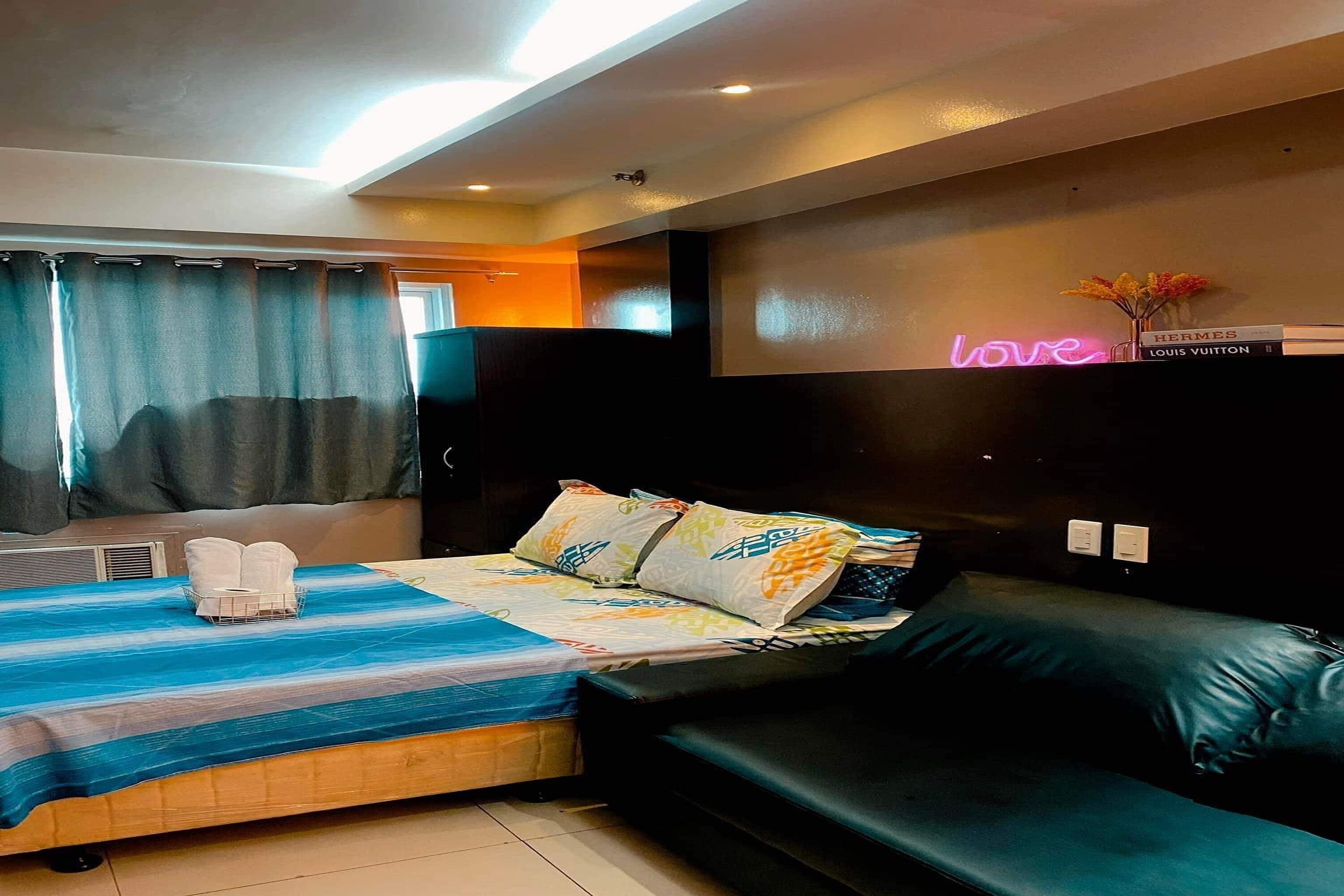 Madison Place At Sea Residences 0*