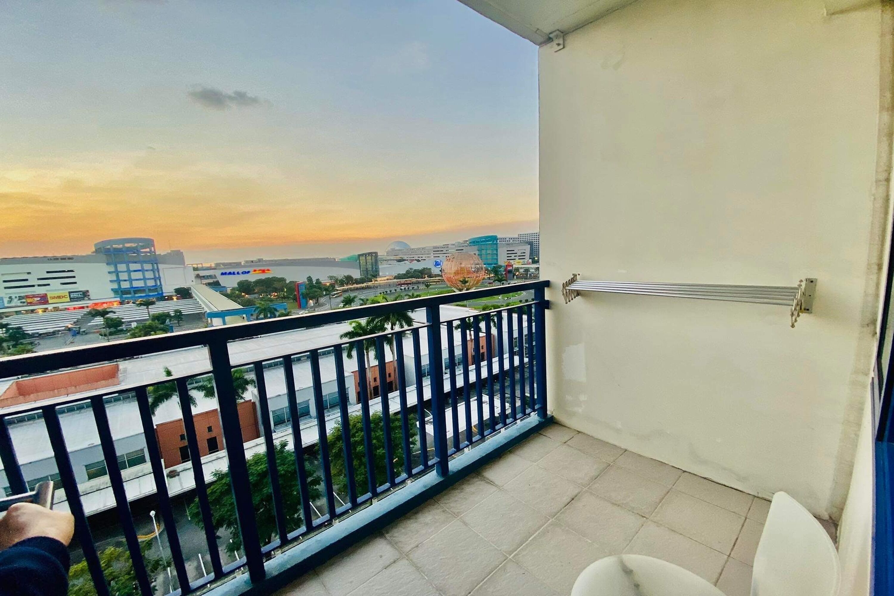 Madison Place At Sea Residences 0*