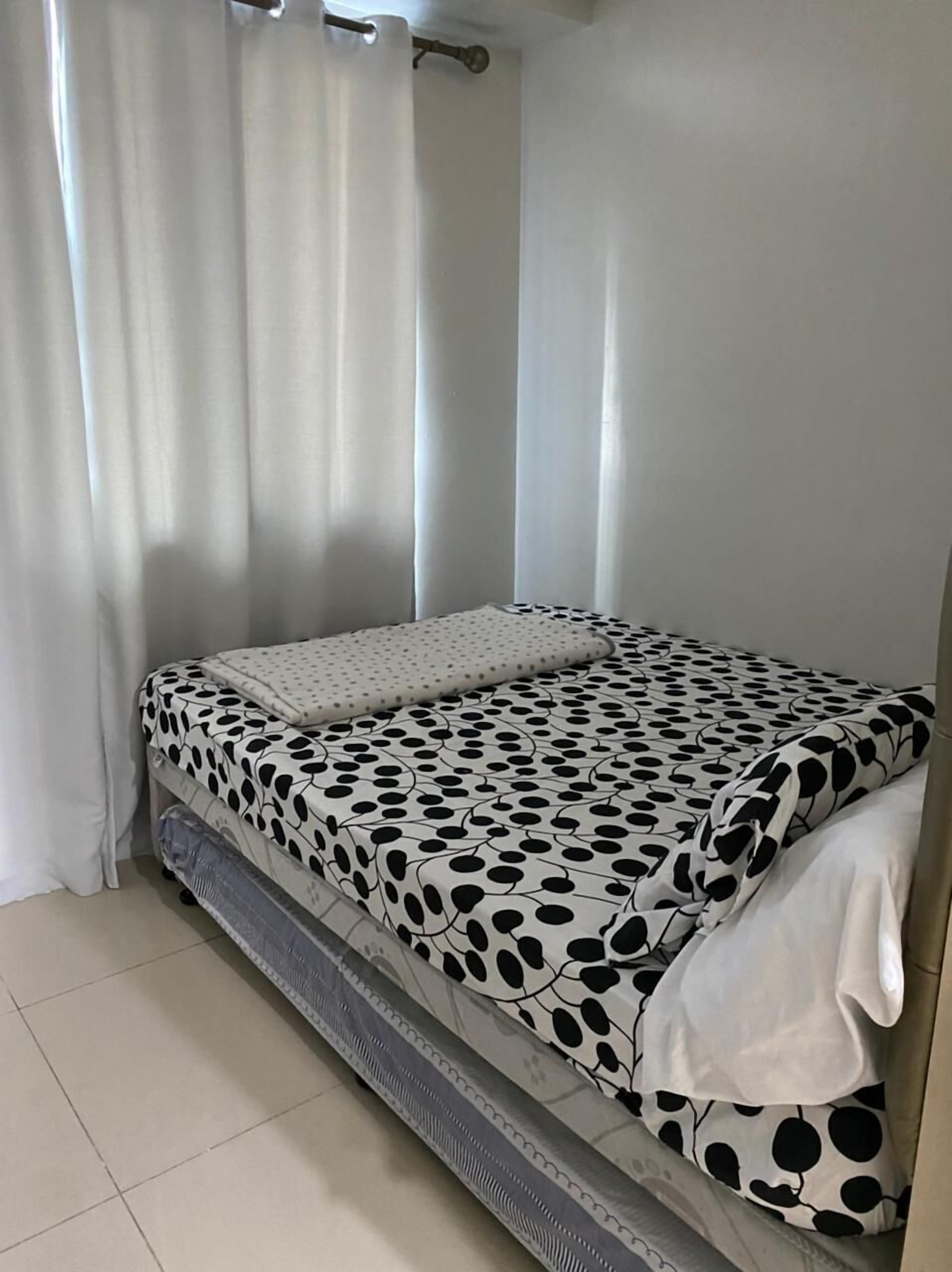 Madison Place At Sea Residences 0*