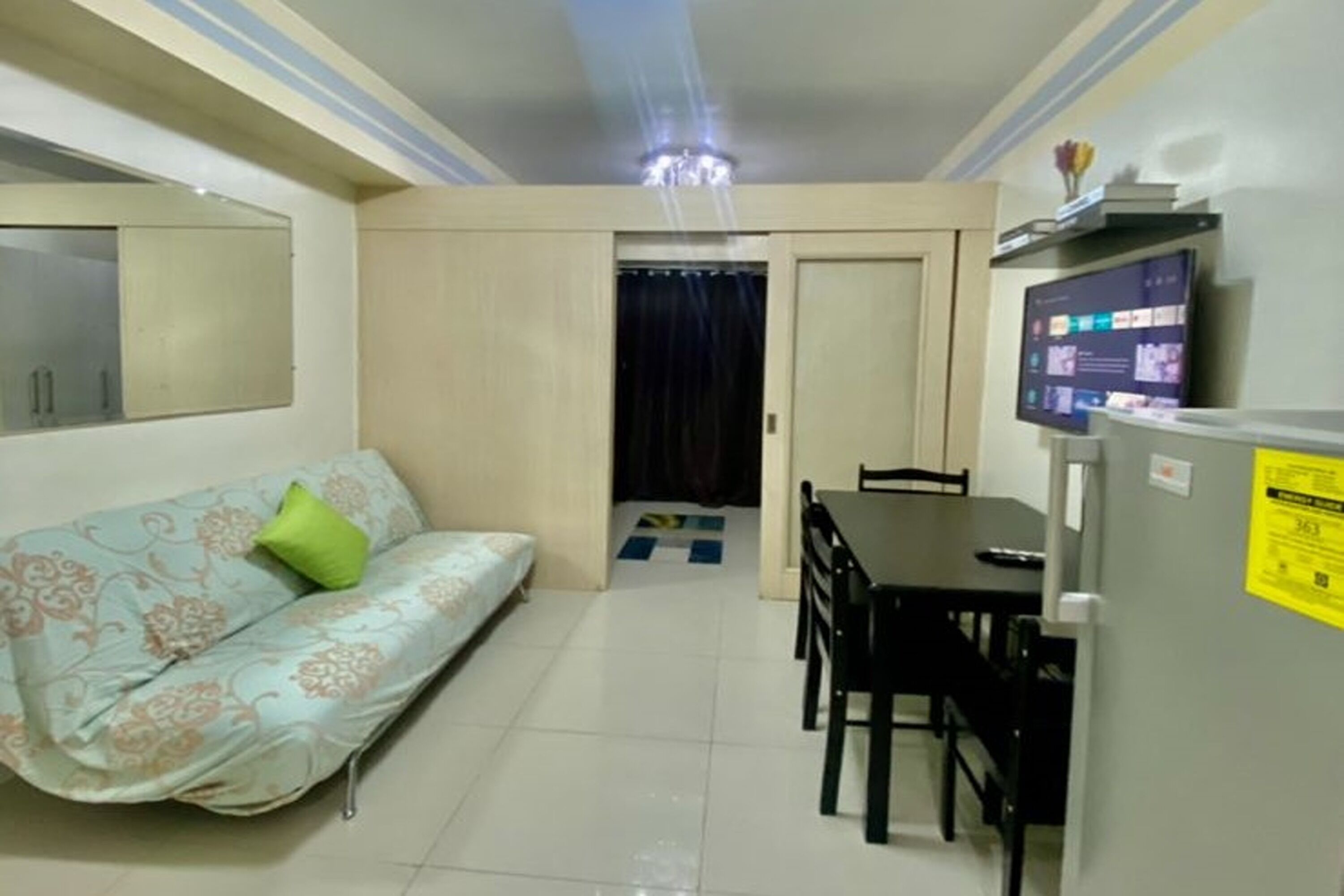 Madison Place At Sea Residences 0*