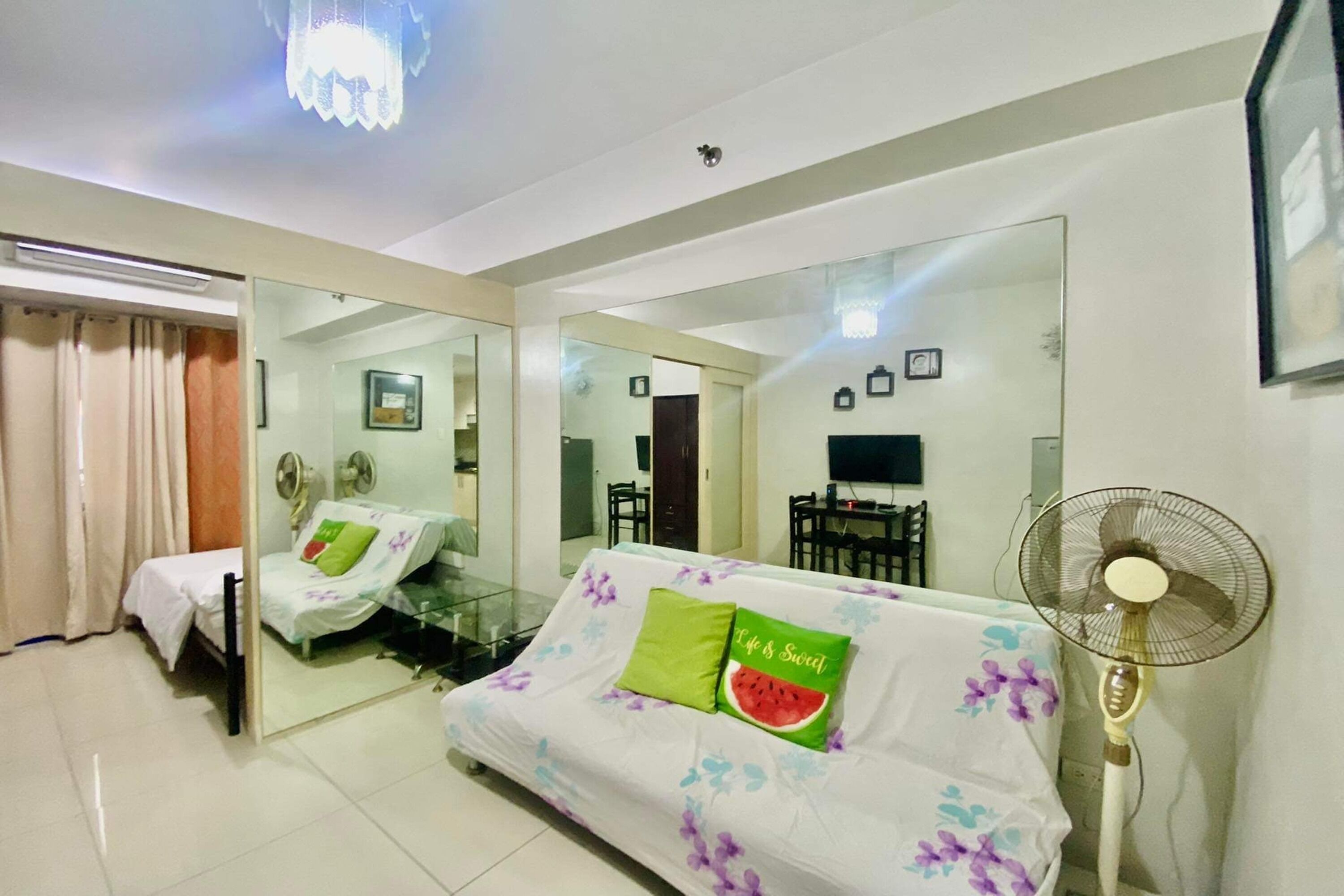 Madison Place At Sea Residences 0*