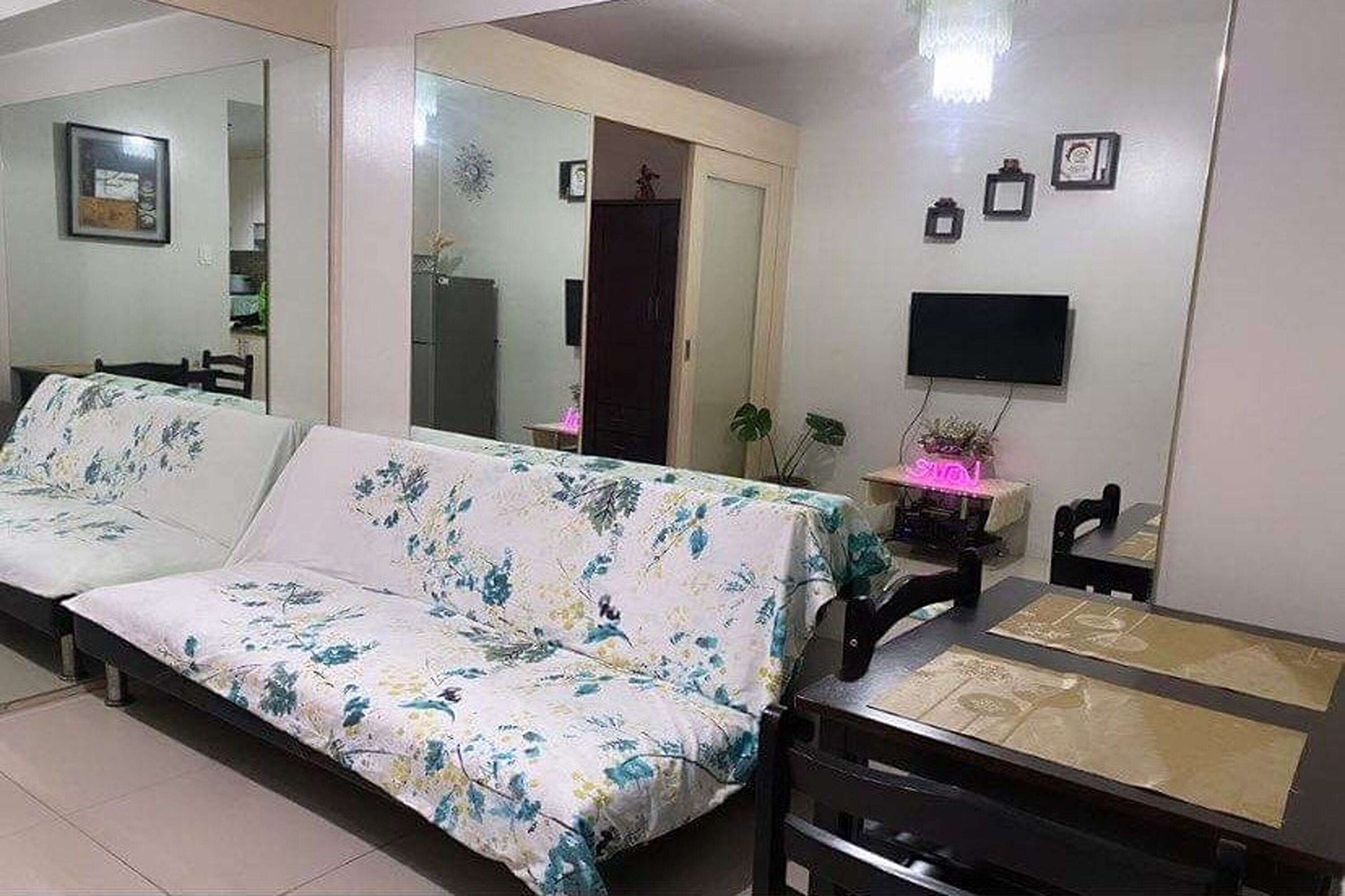 Madison Place At Sea Residences 0*