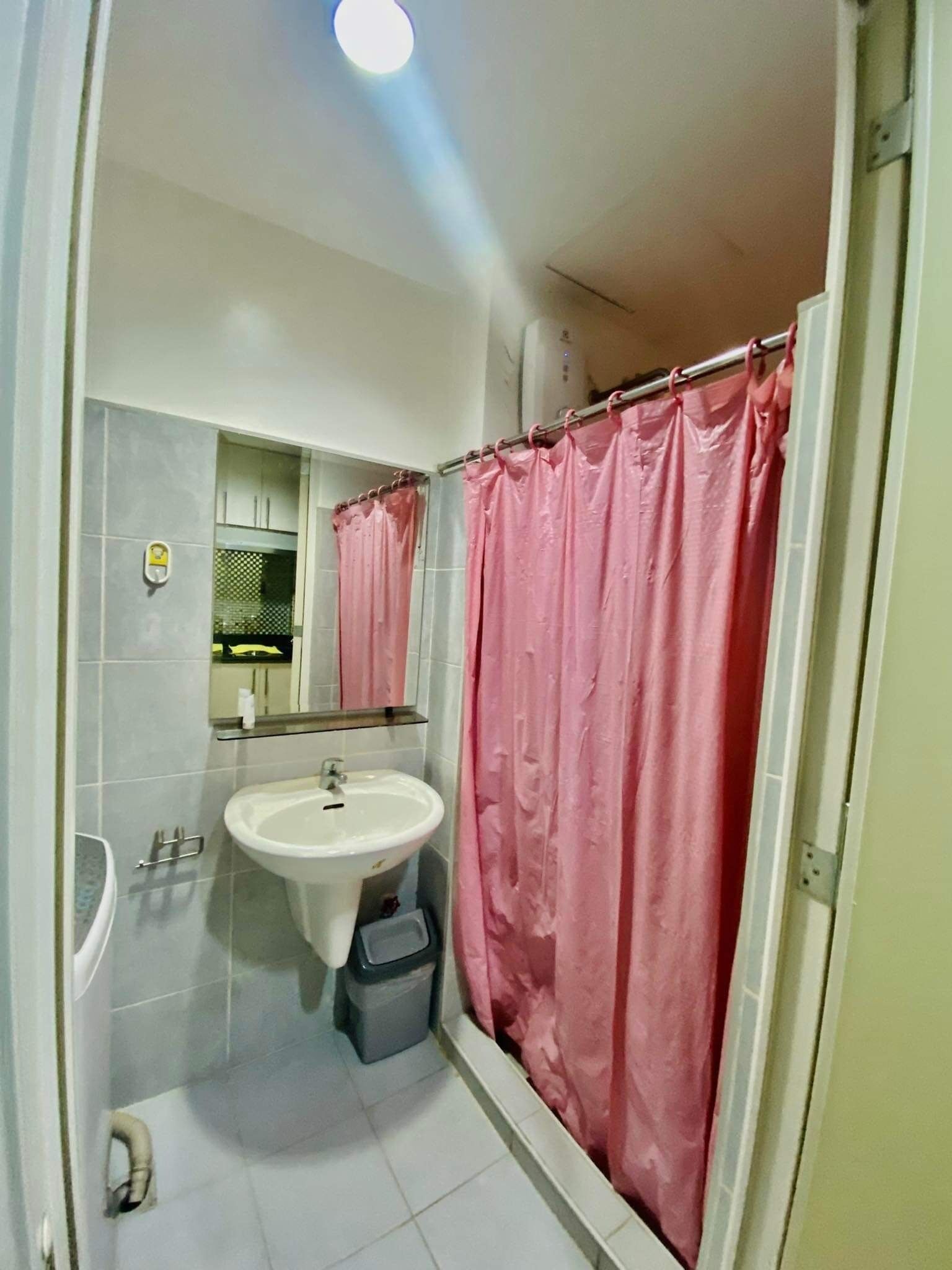 Madison Place At Sea Residences 0*