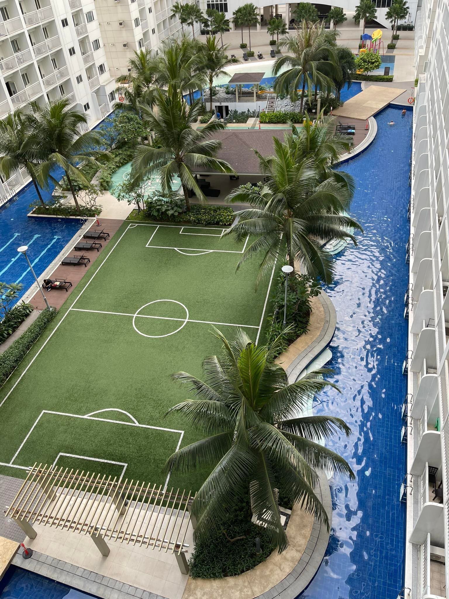Shore Residences Stays by PBYY 3*