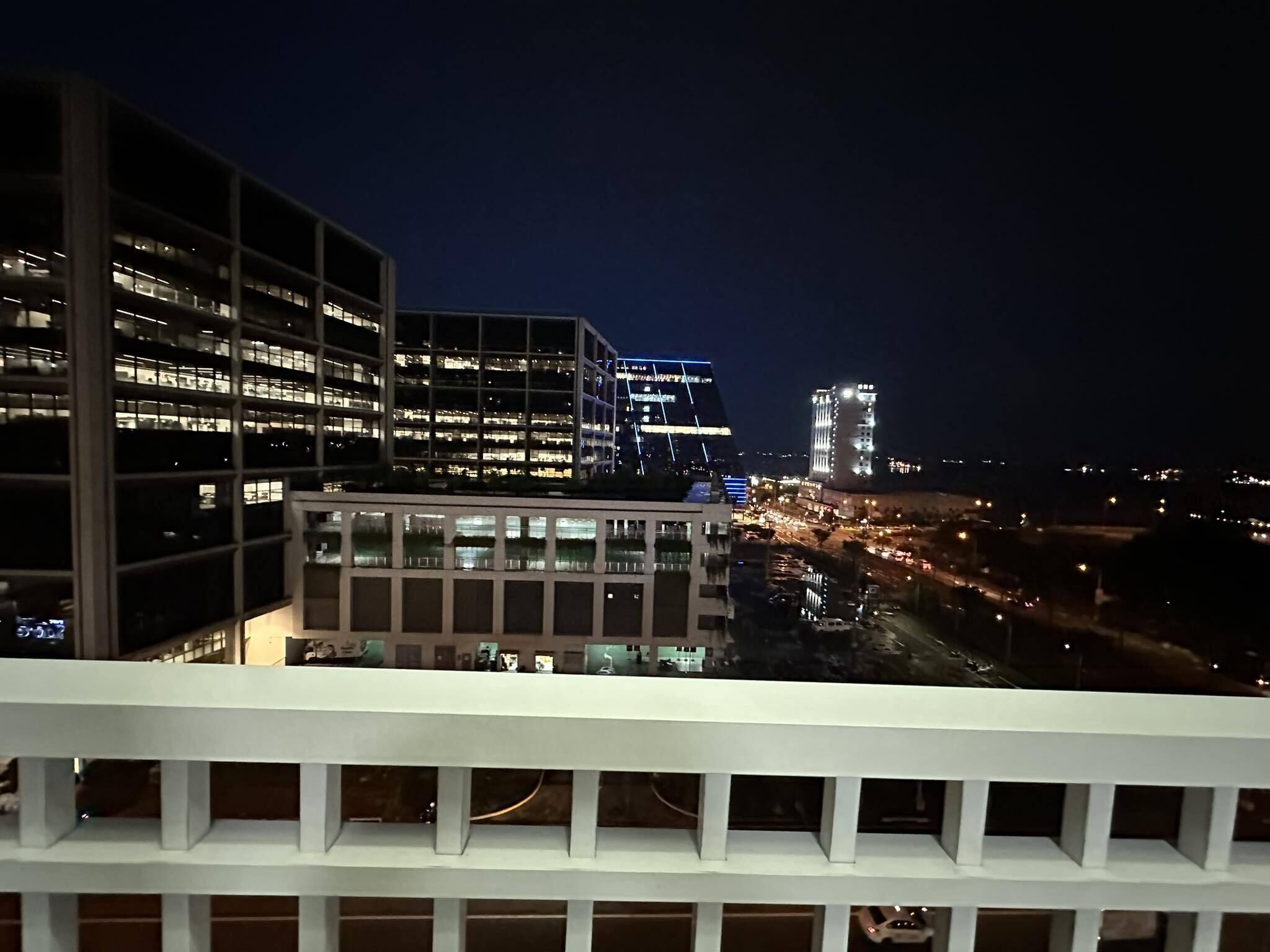 Shore Residences Stays by PBYY 3*