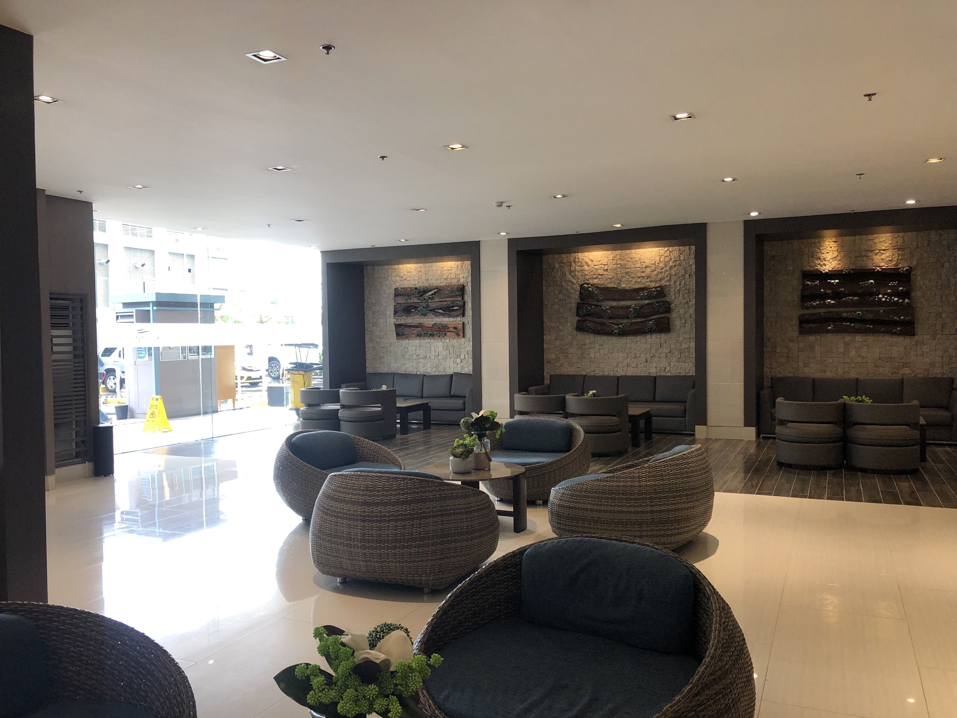 Shore Residences Stays by PBYY 3*