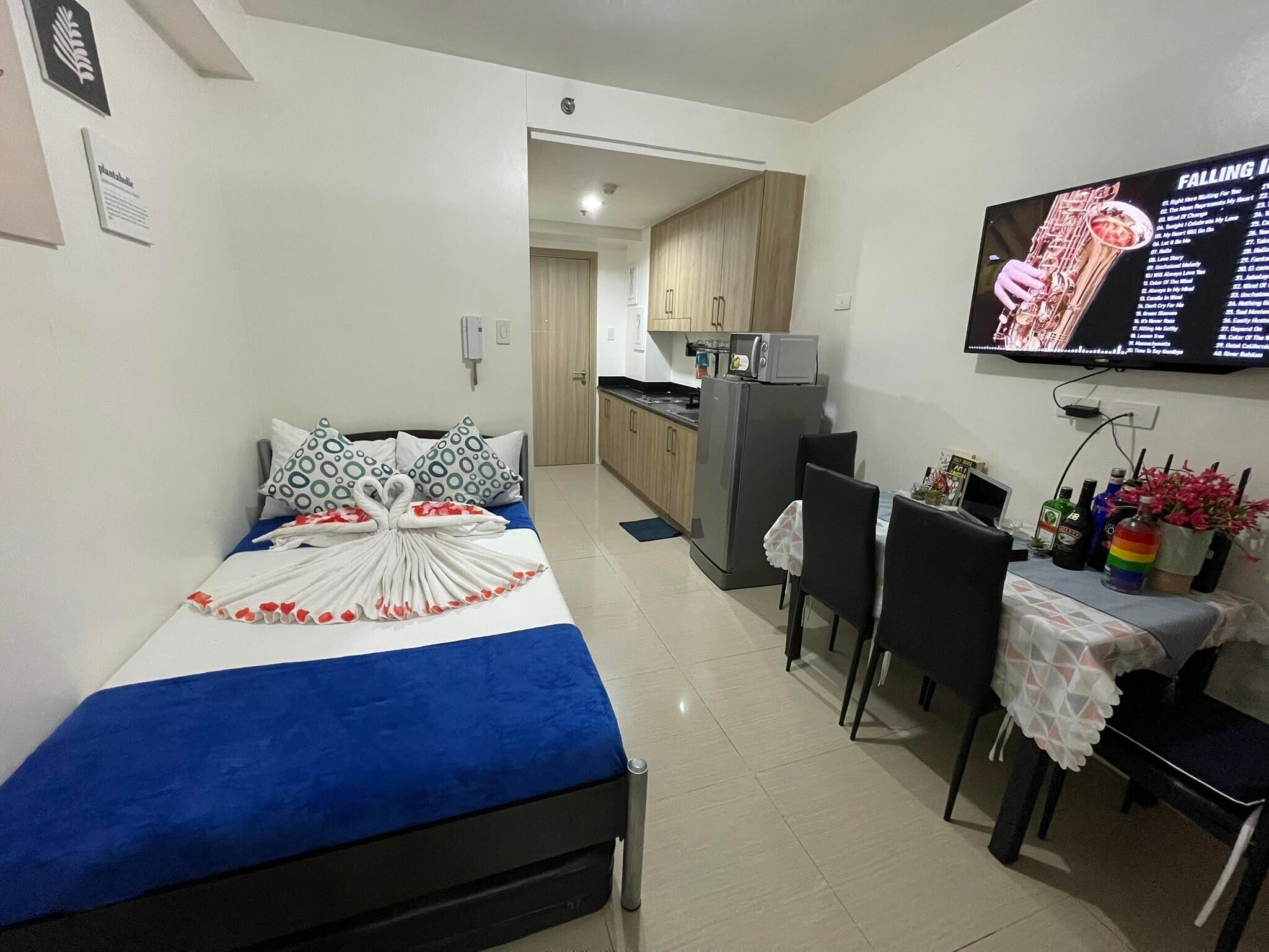 Shore Residences Stays by PBYY 3*