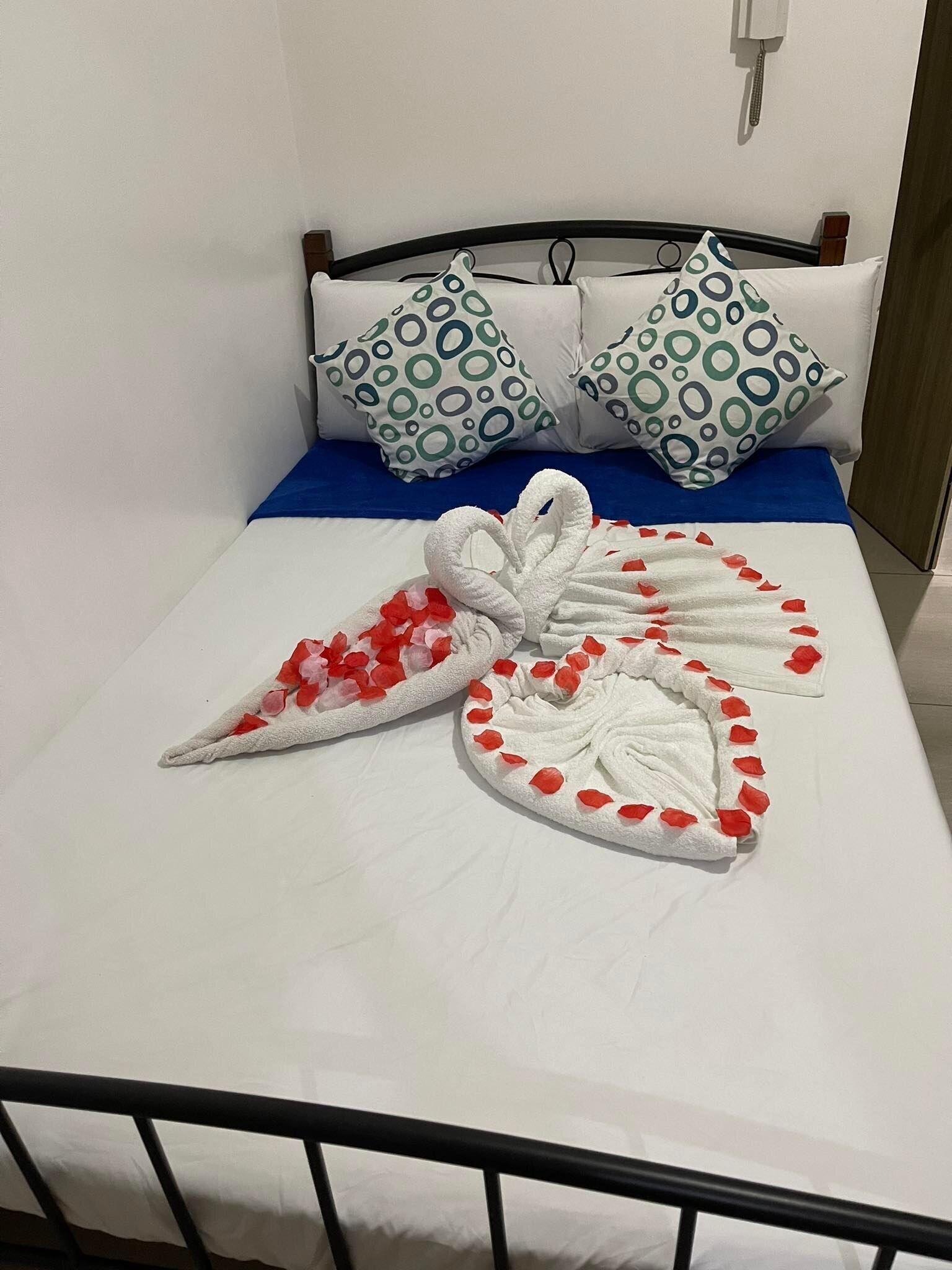 Shore Residences Stays by PBYY 3*