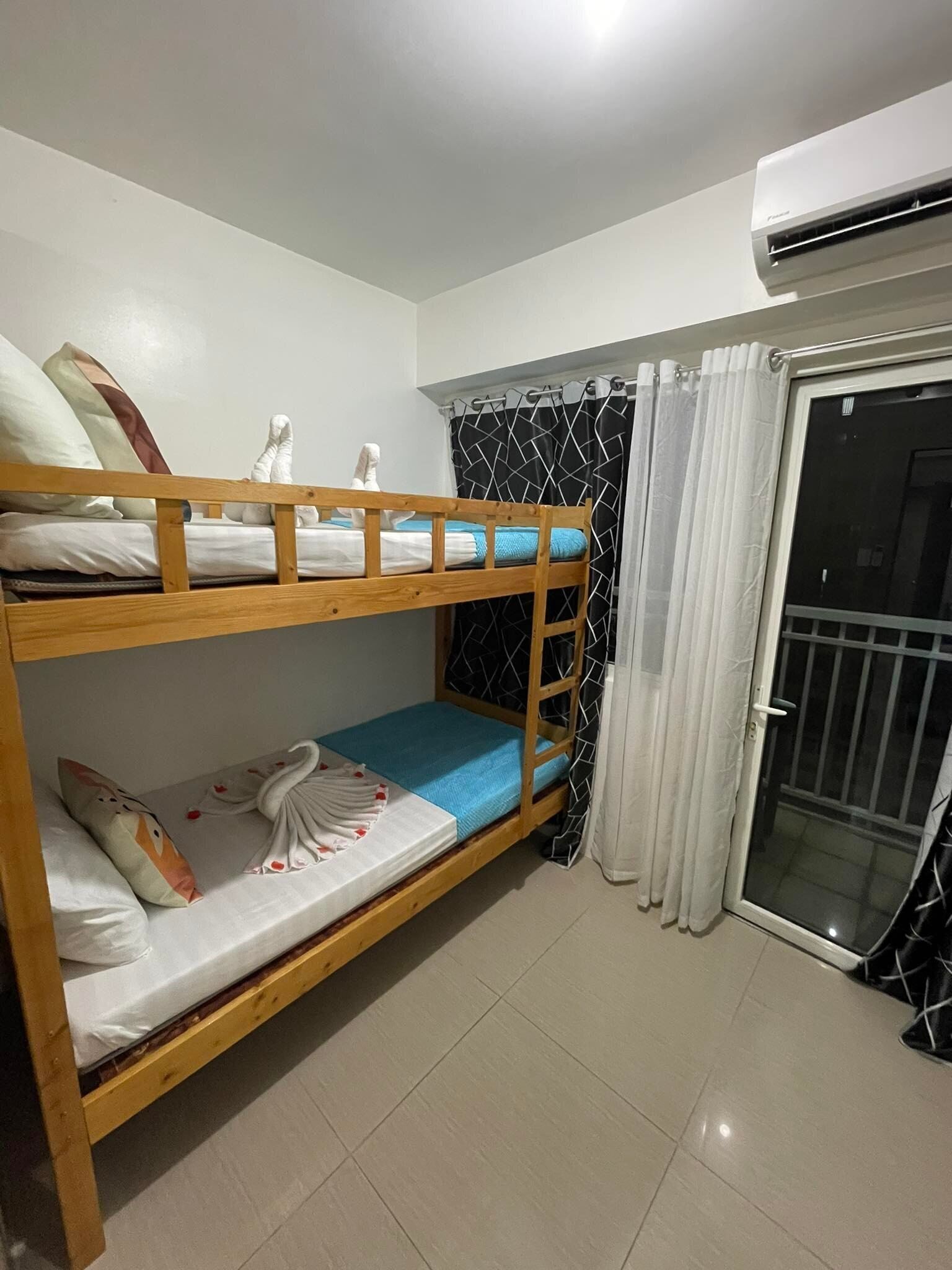 Shore Residences Stays by PBYY 3*