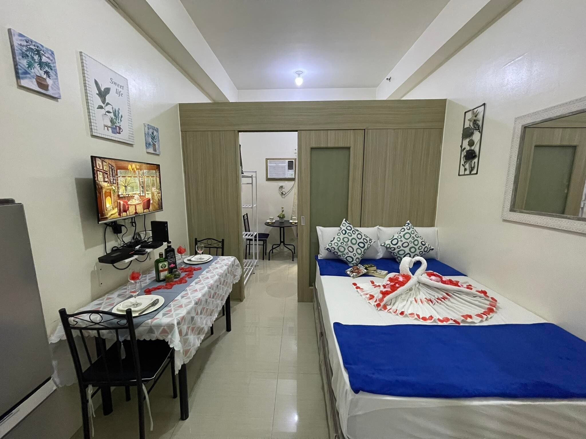Shore Residences Stays by PBYY 3*