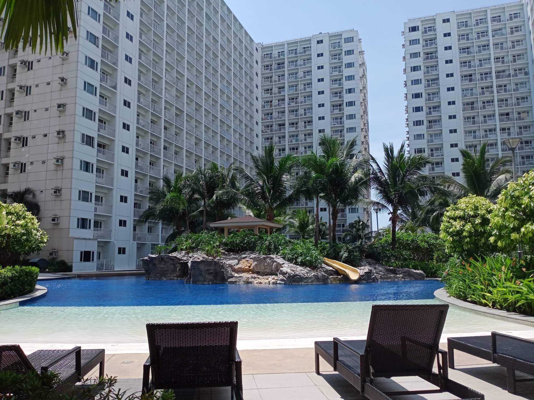 Shore Residences Stays by PBYY 3*