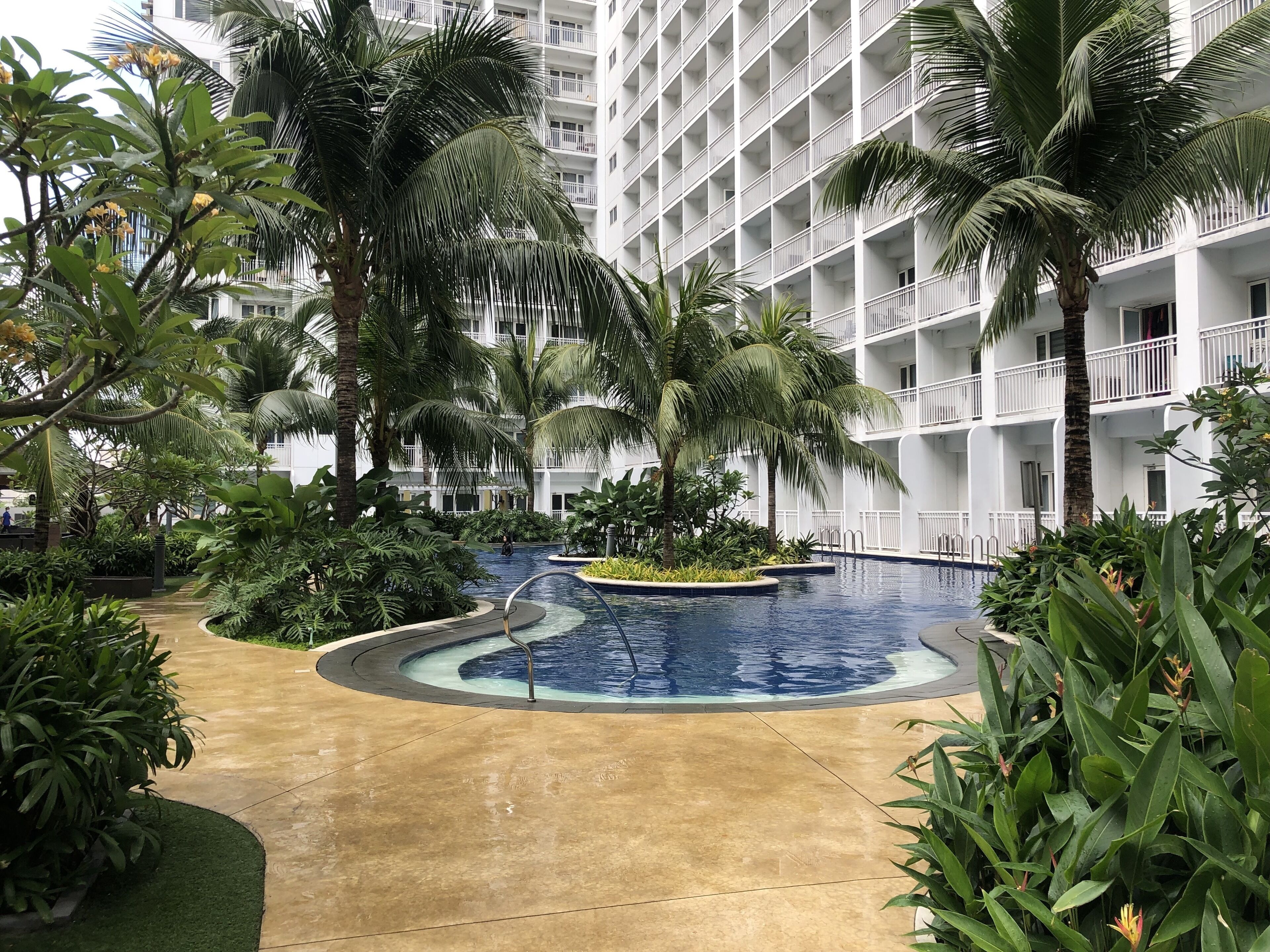Shore Residences Stays by PBYY 3*