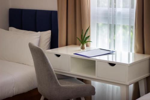 Coast Wise Hotel Dumaguete 3*