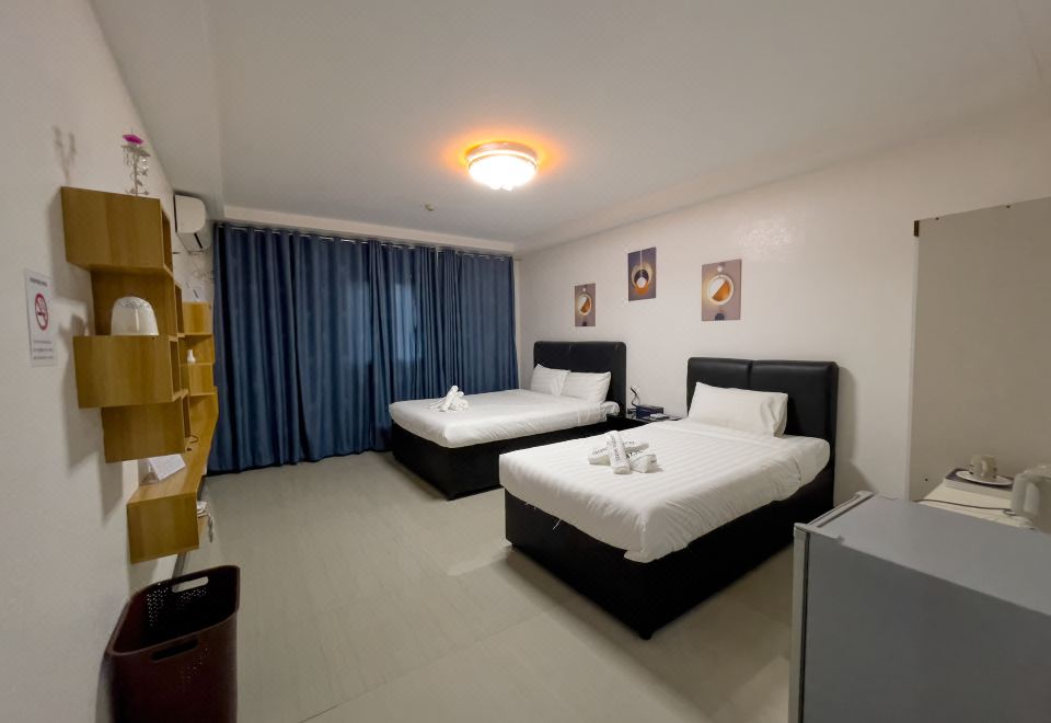 Valentine Hotel Angeles City managed by Cocotel 3*