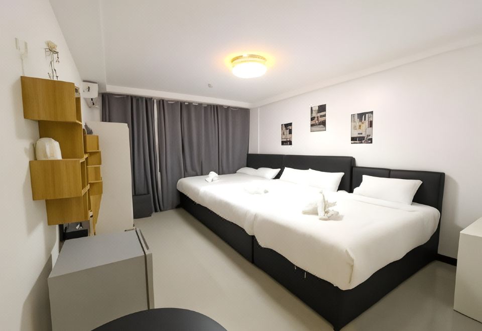 Valentine Hotel Angeles City managed by Cocotel 3*