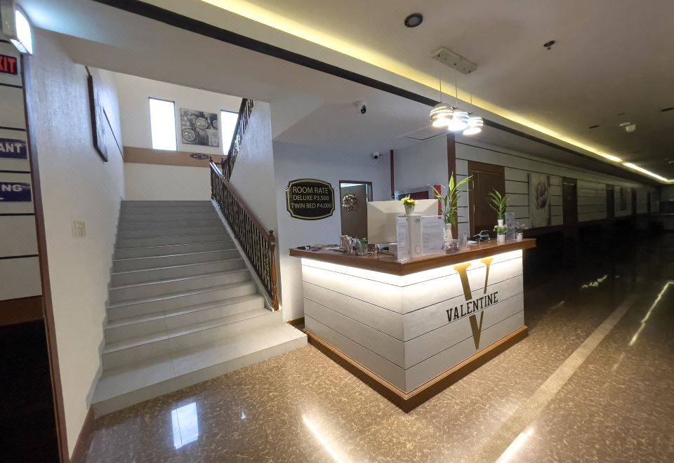 Valentine Hotel Angeles City managed by Cocotel 3*