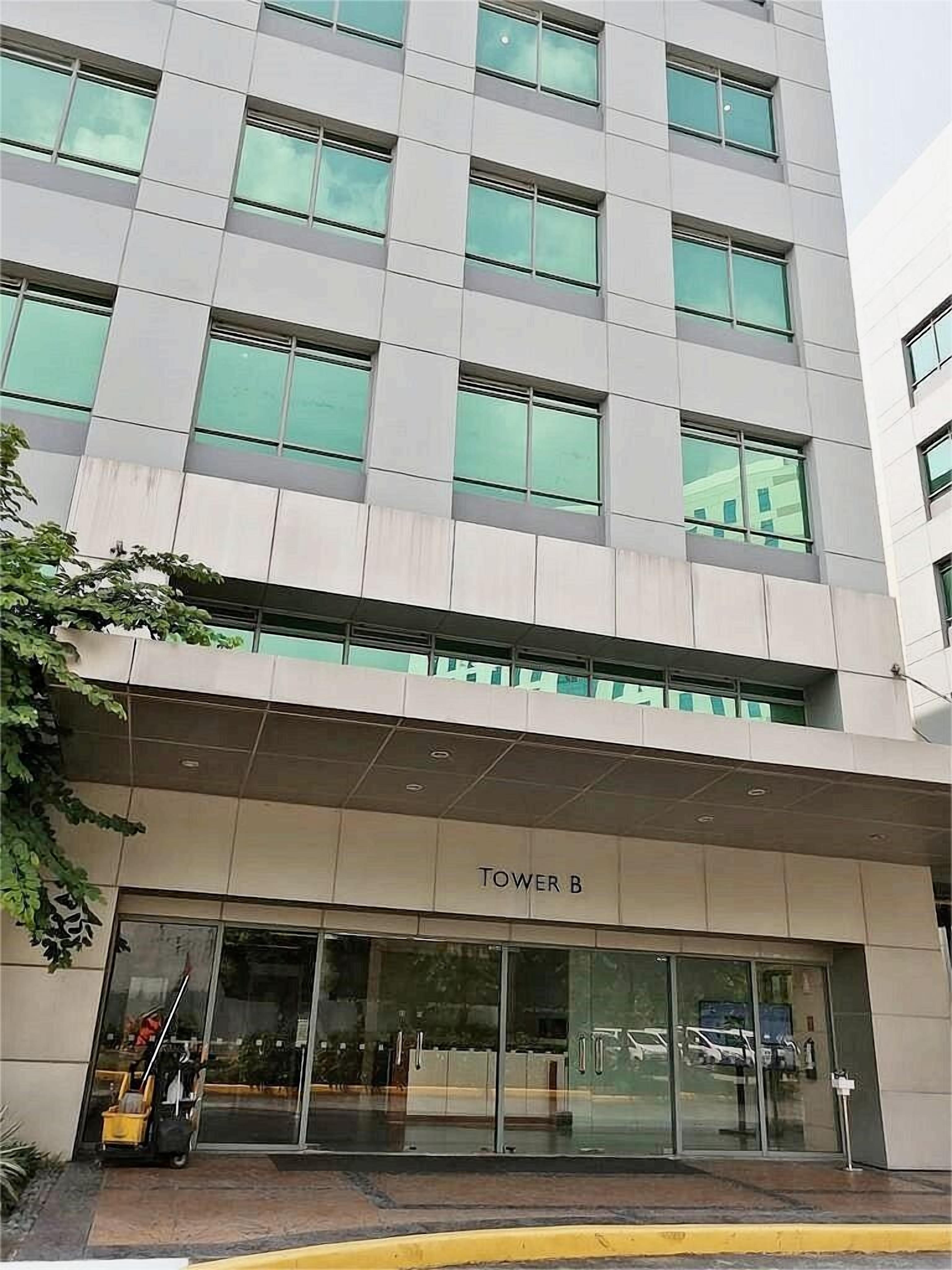 BGC McKinley Center Prime Accommodations 3*