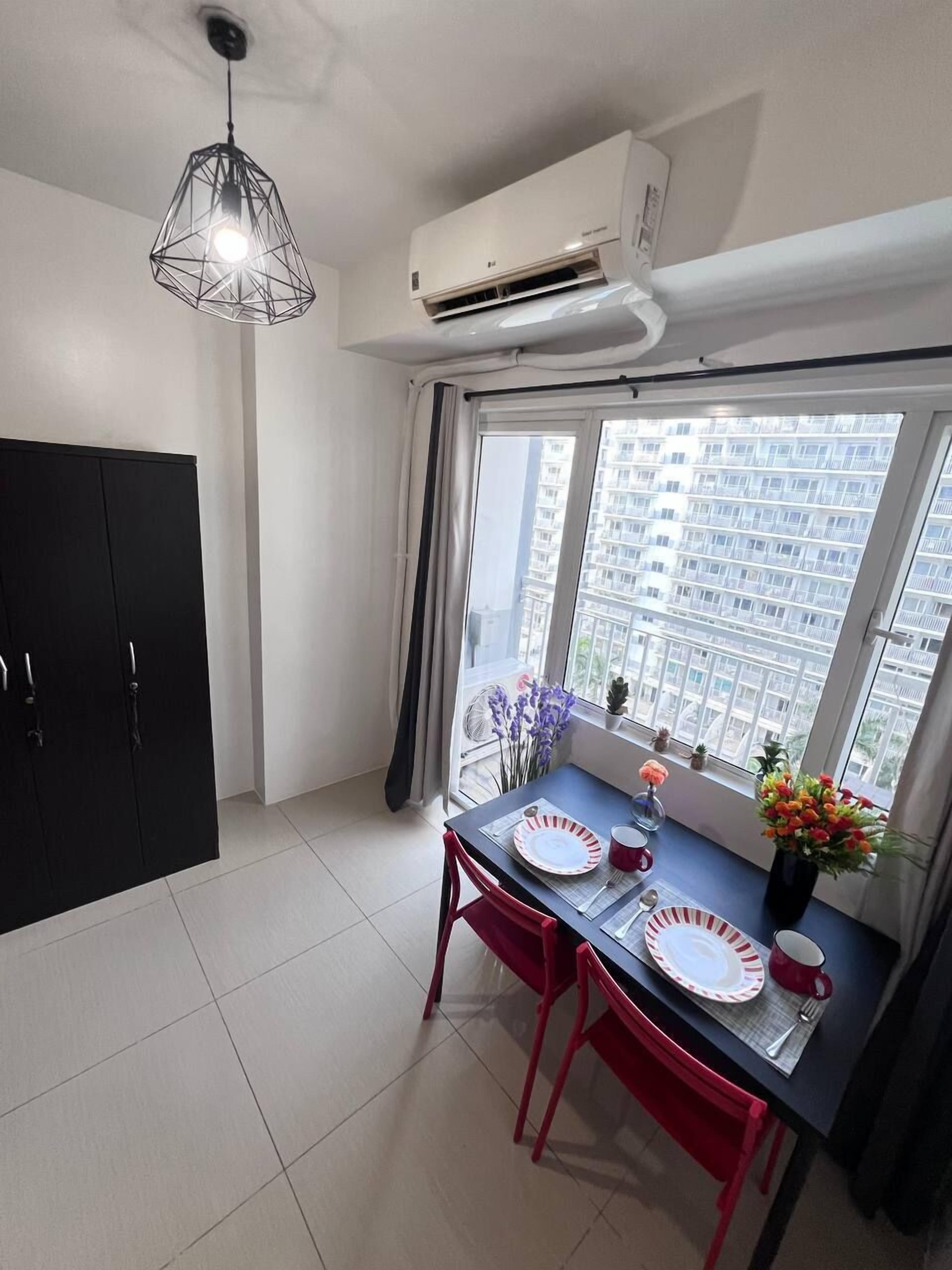 1 BR Shell Residences Facing amenities 2*