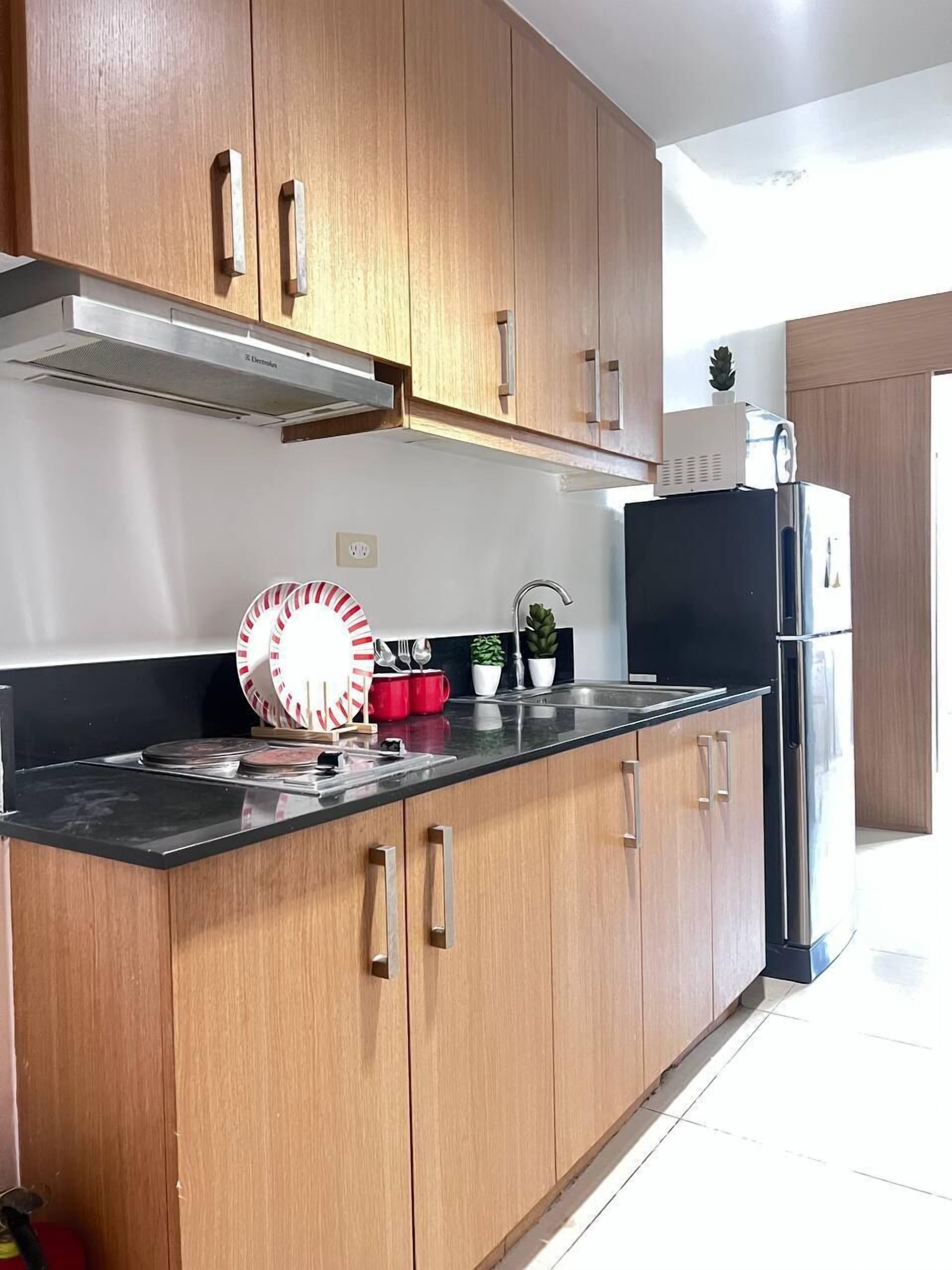1 BR Shell Residences Facing amenities 2*