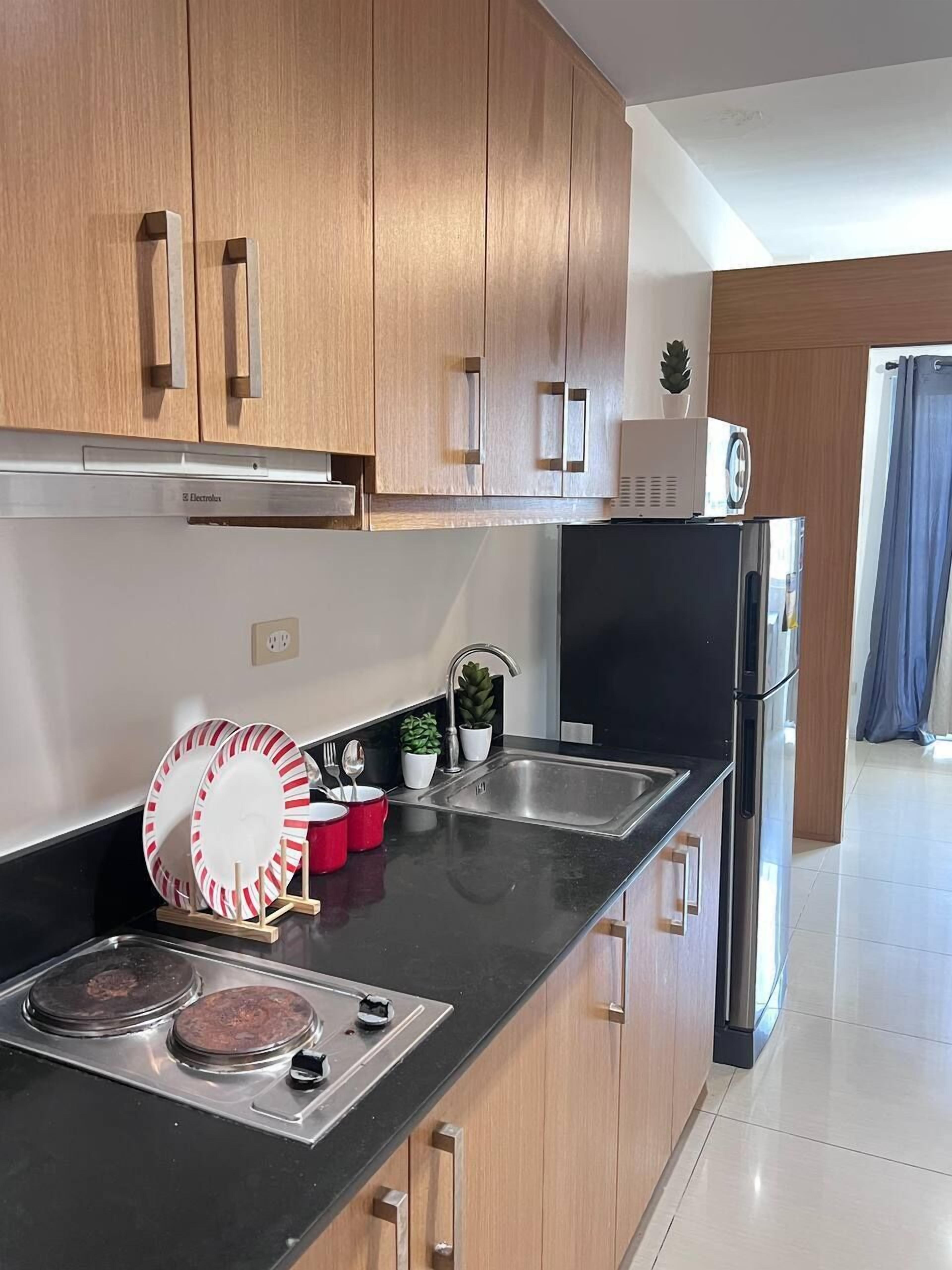 1 BR Shell Residences Facing amenities 2*