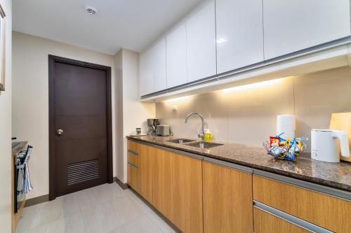 Bayshore Luxe by Prime 2*