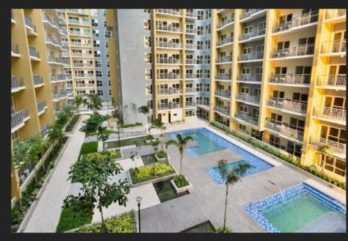 Bayshore Luxe by Prime 2*
