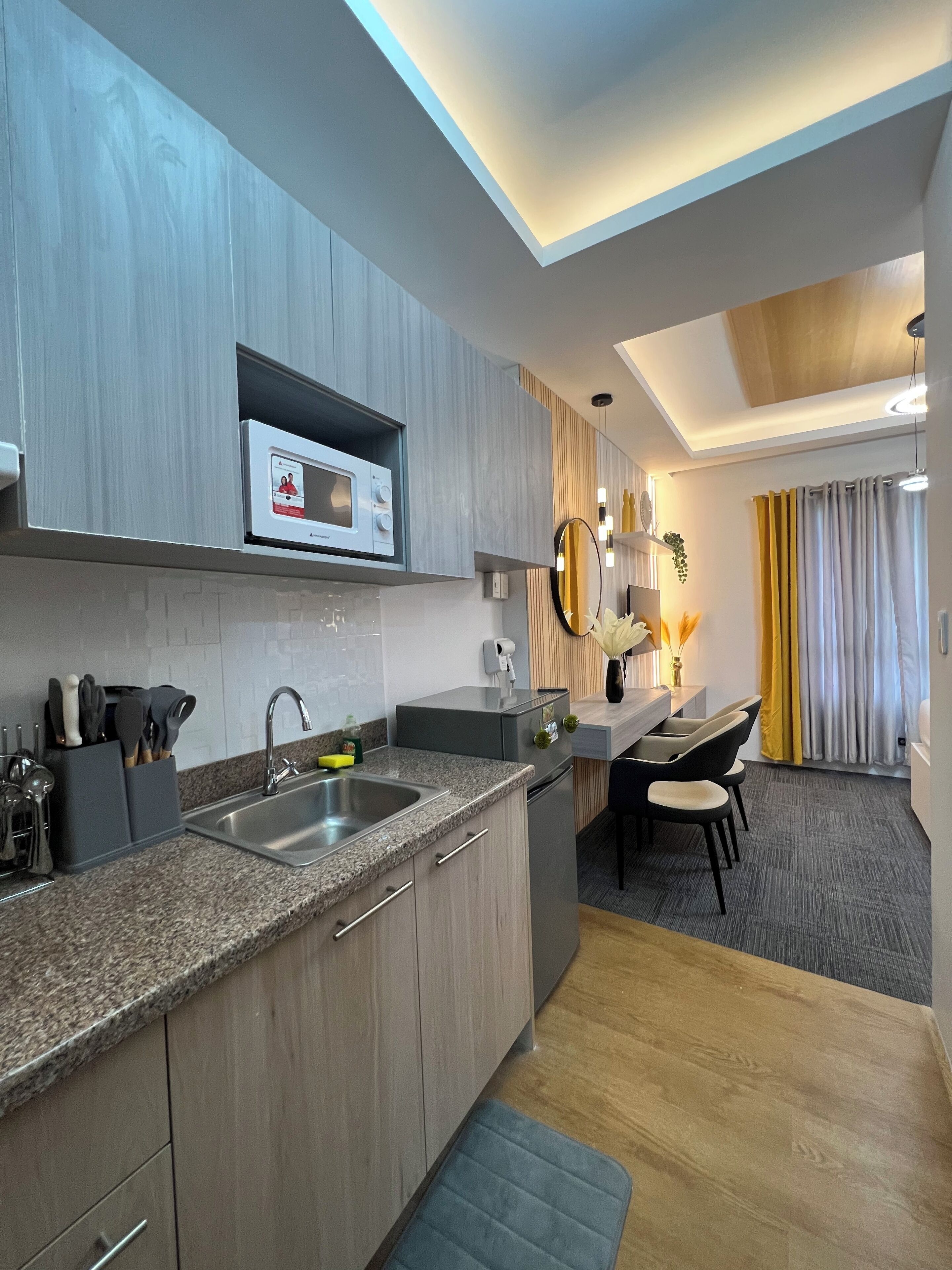 Rinann's Condotel Davao 3*