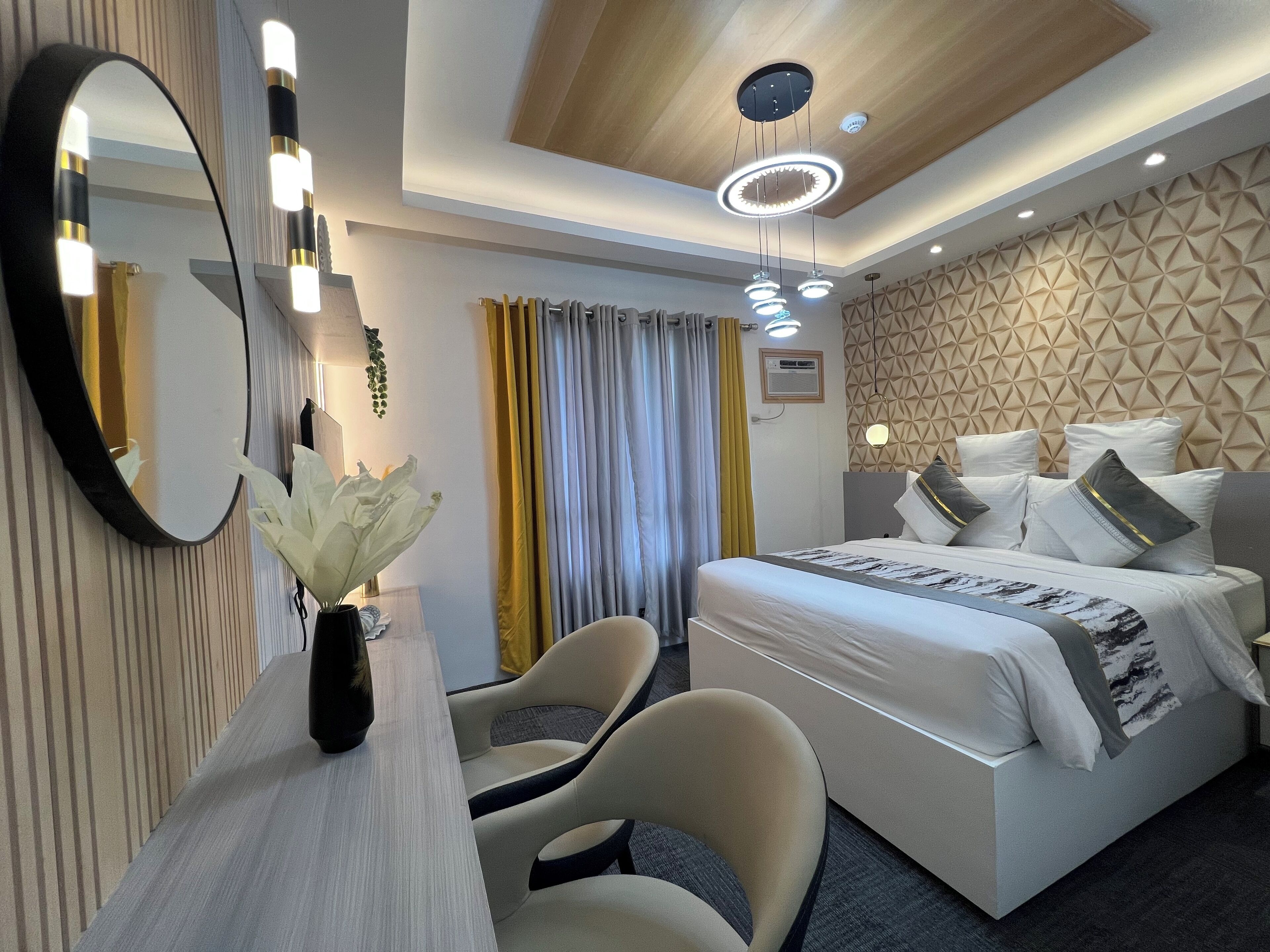 Rinann's Condotel Davao 3*