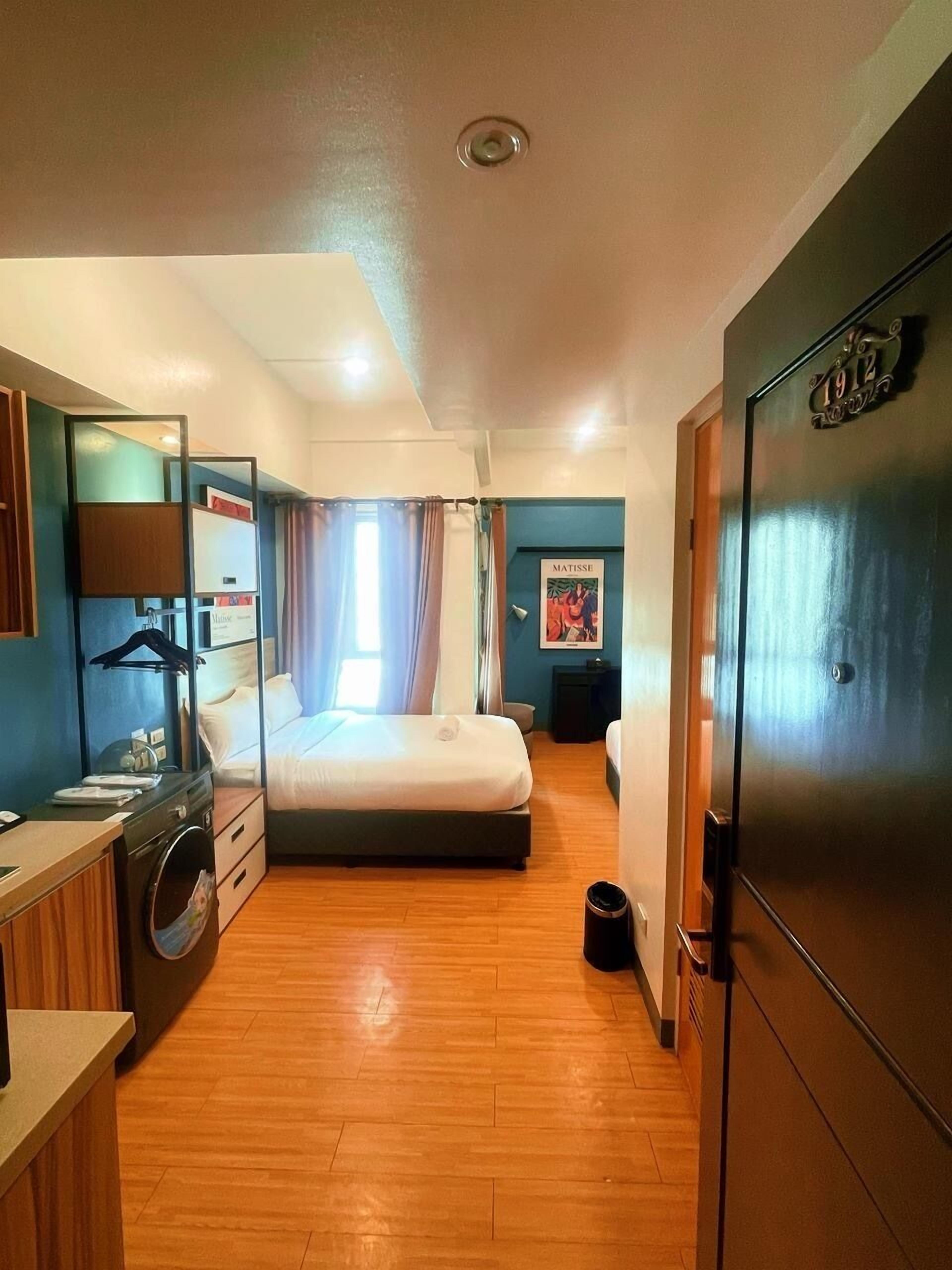I Suites Hotel Malate 2*