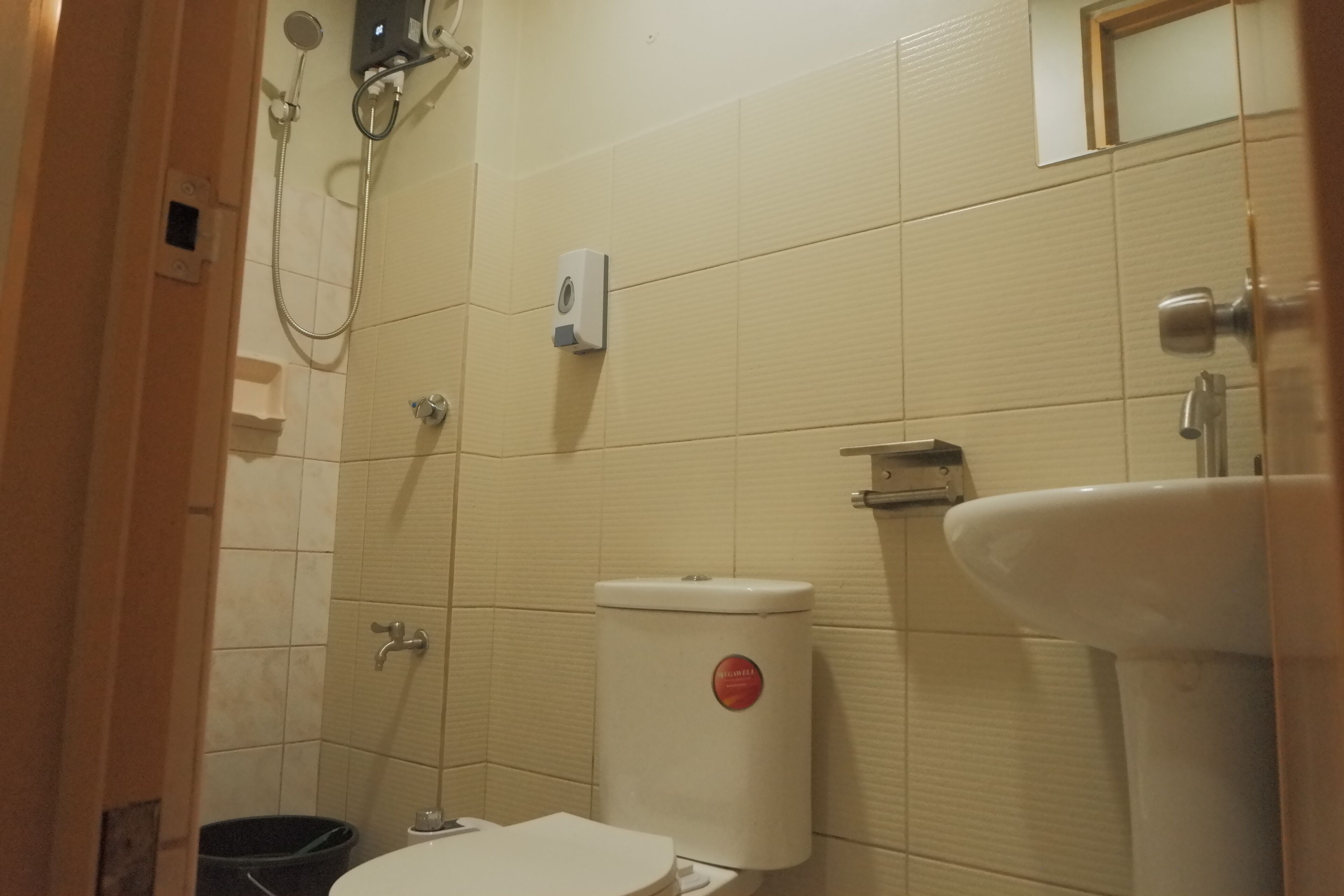Brightwood Hotel & Residences 2*