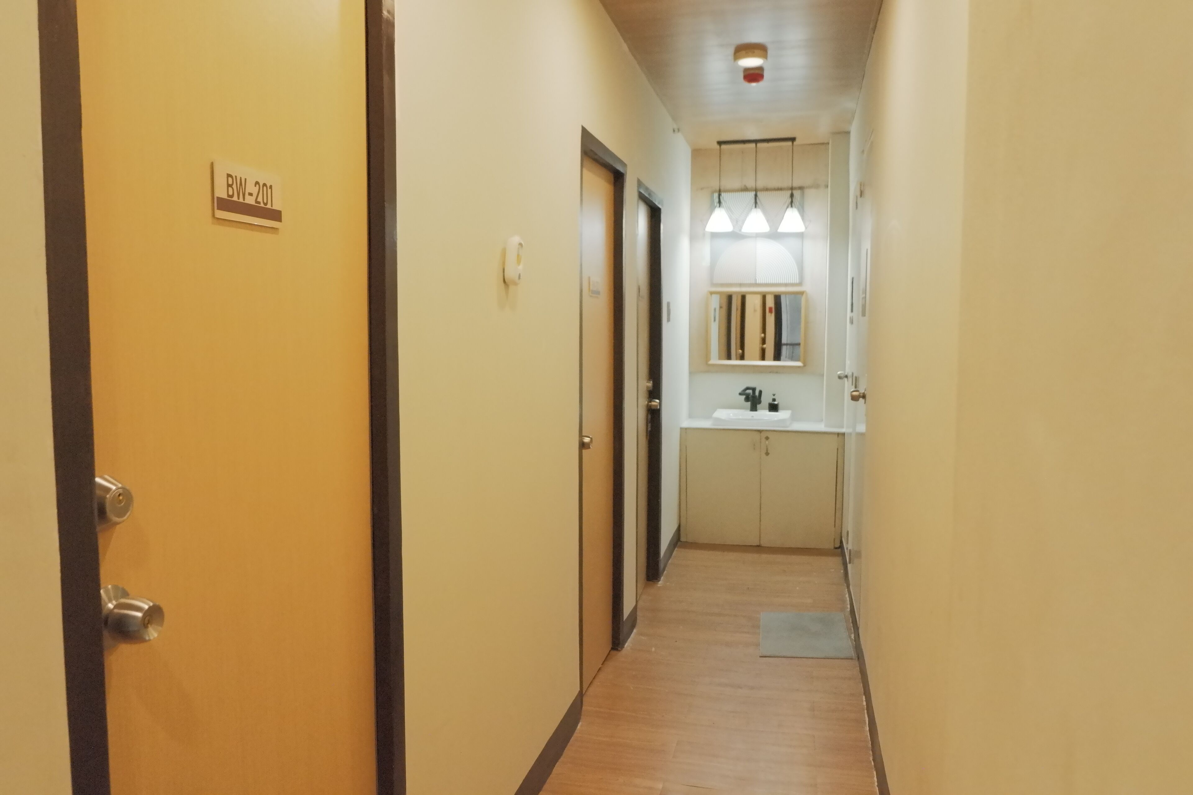 Brightwood Hotel & Residences 2*