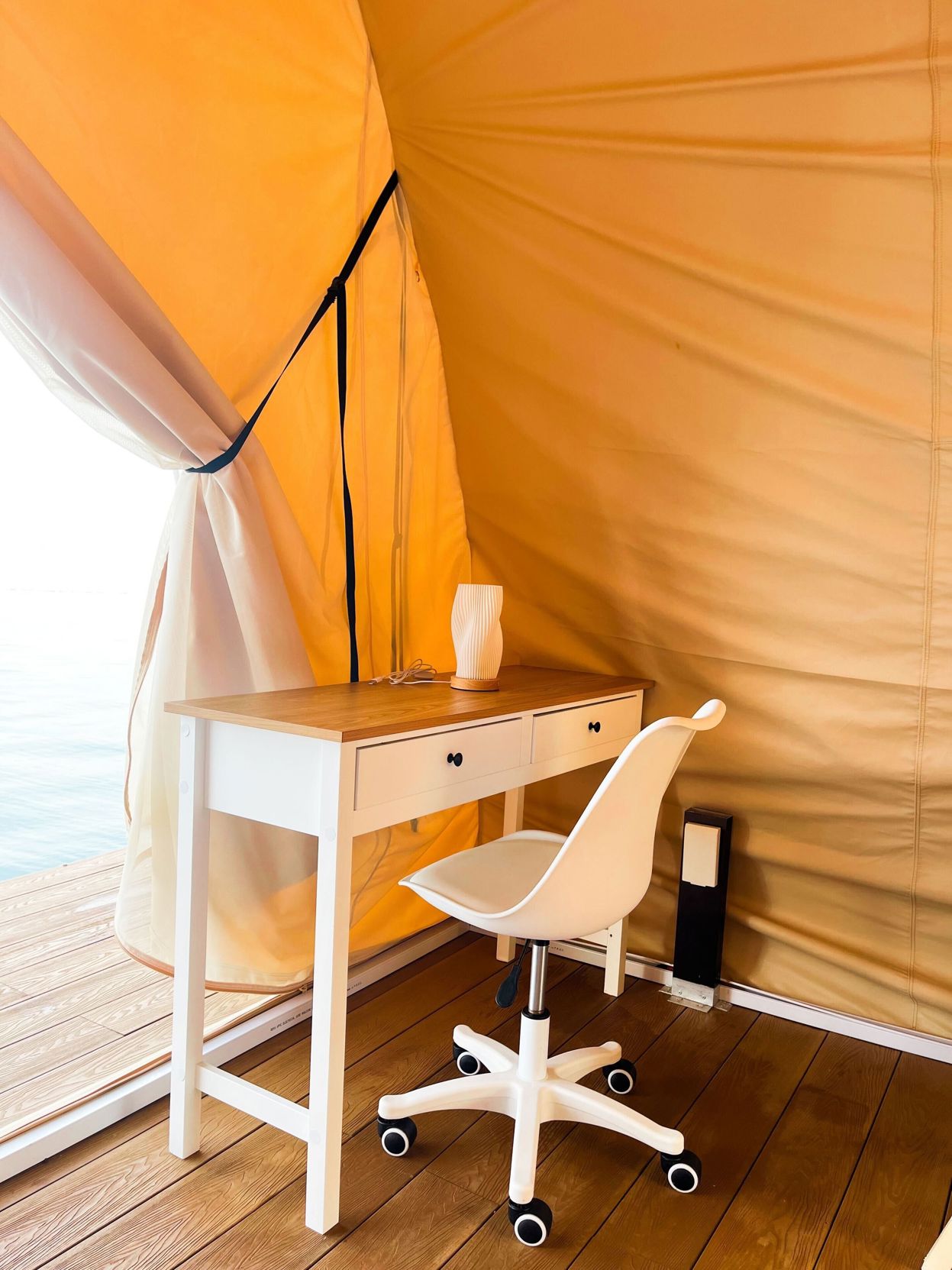 Floating Home in Reef Resort Unit 9 2*